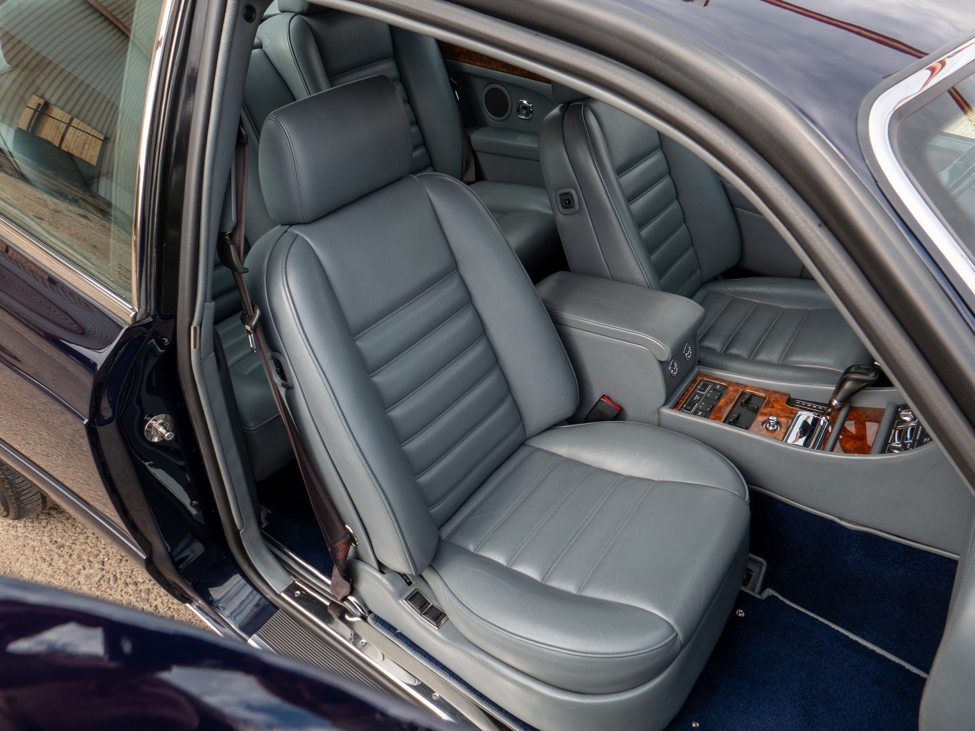 BENTLEY Continental S Coupé-image-11