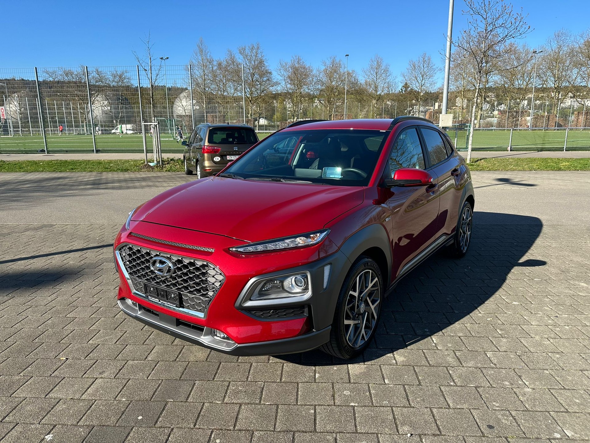 HYUNDAI Kona 1.6 GDi HEV Amplia DCT-image-0