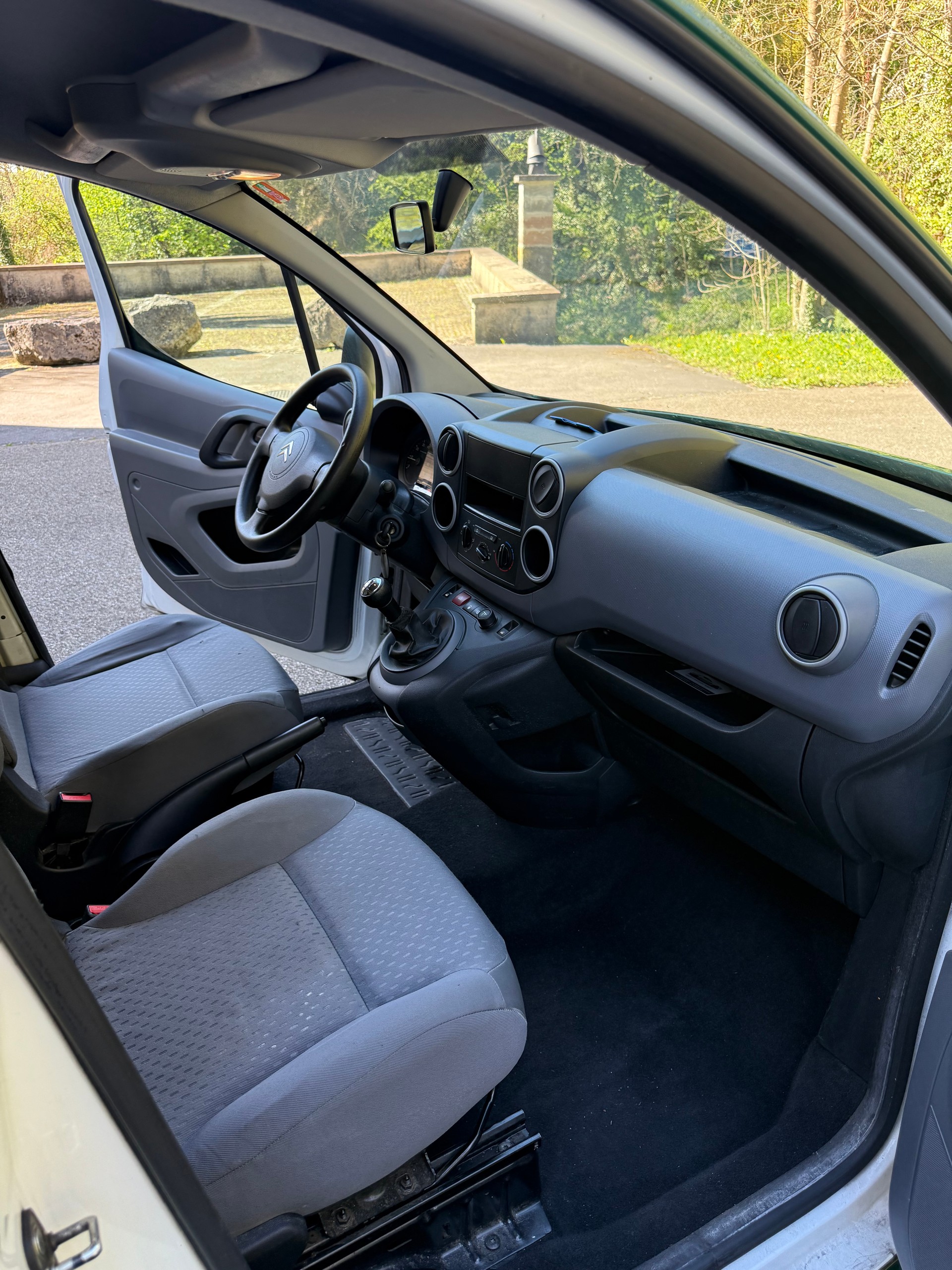 CITROEN Berlingo 1.6i 600-image-13