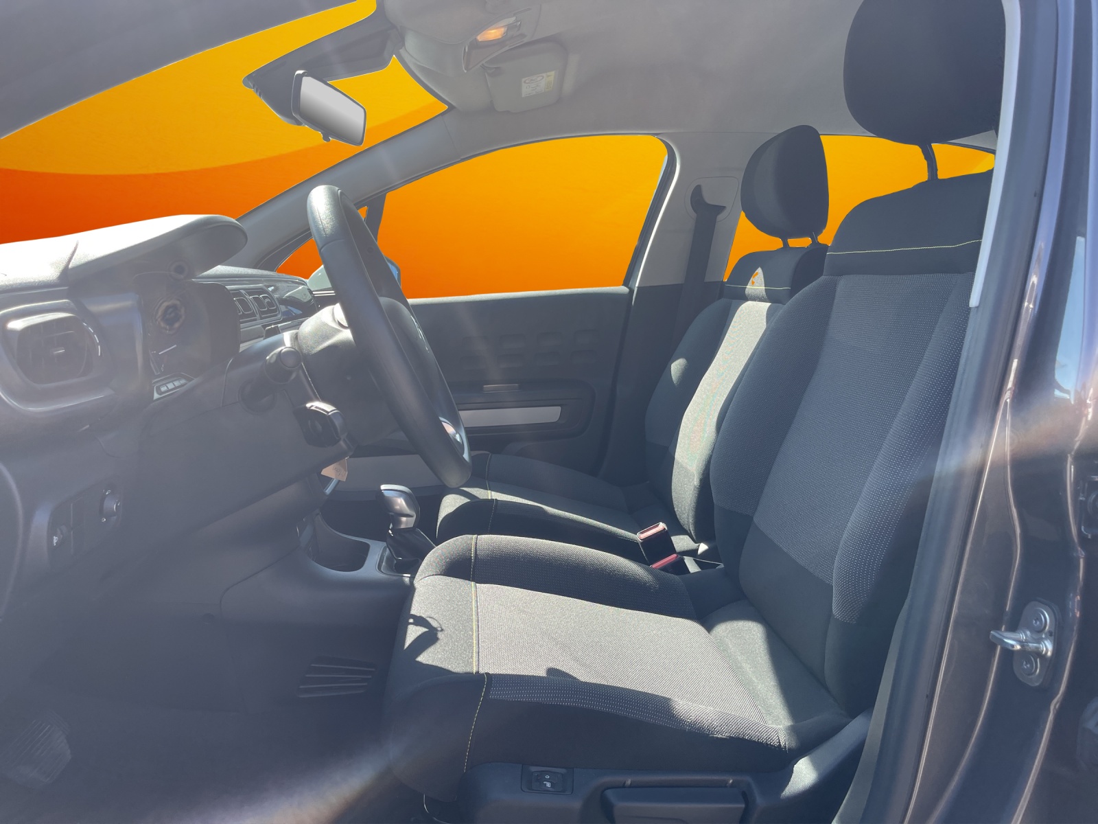 CITROEN C3 1.2i PureTech Swiss Edition EAT6-image-10