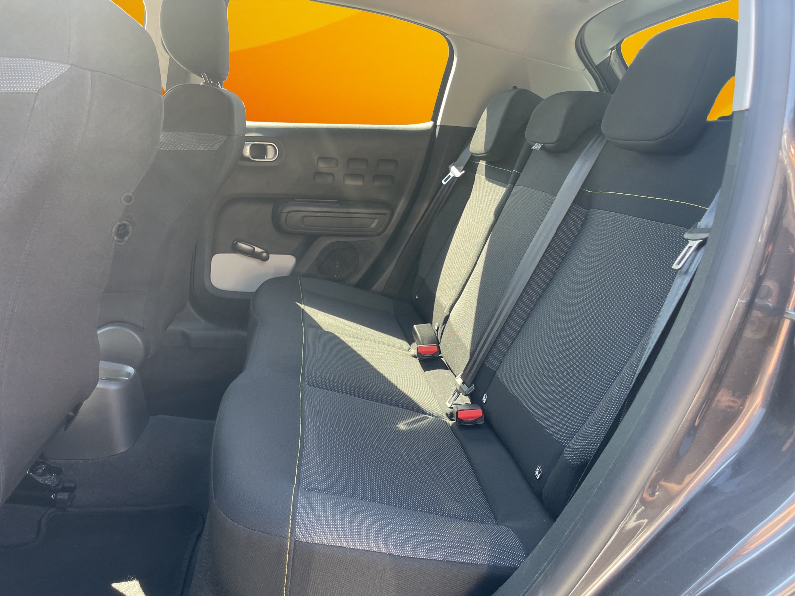 CITROEN C3 1.2i PureTech Swiss Edition EAT6-image-11