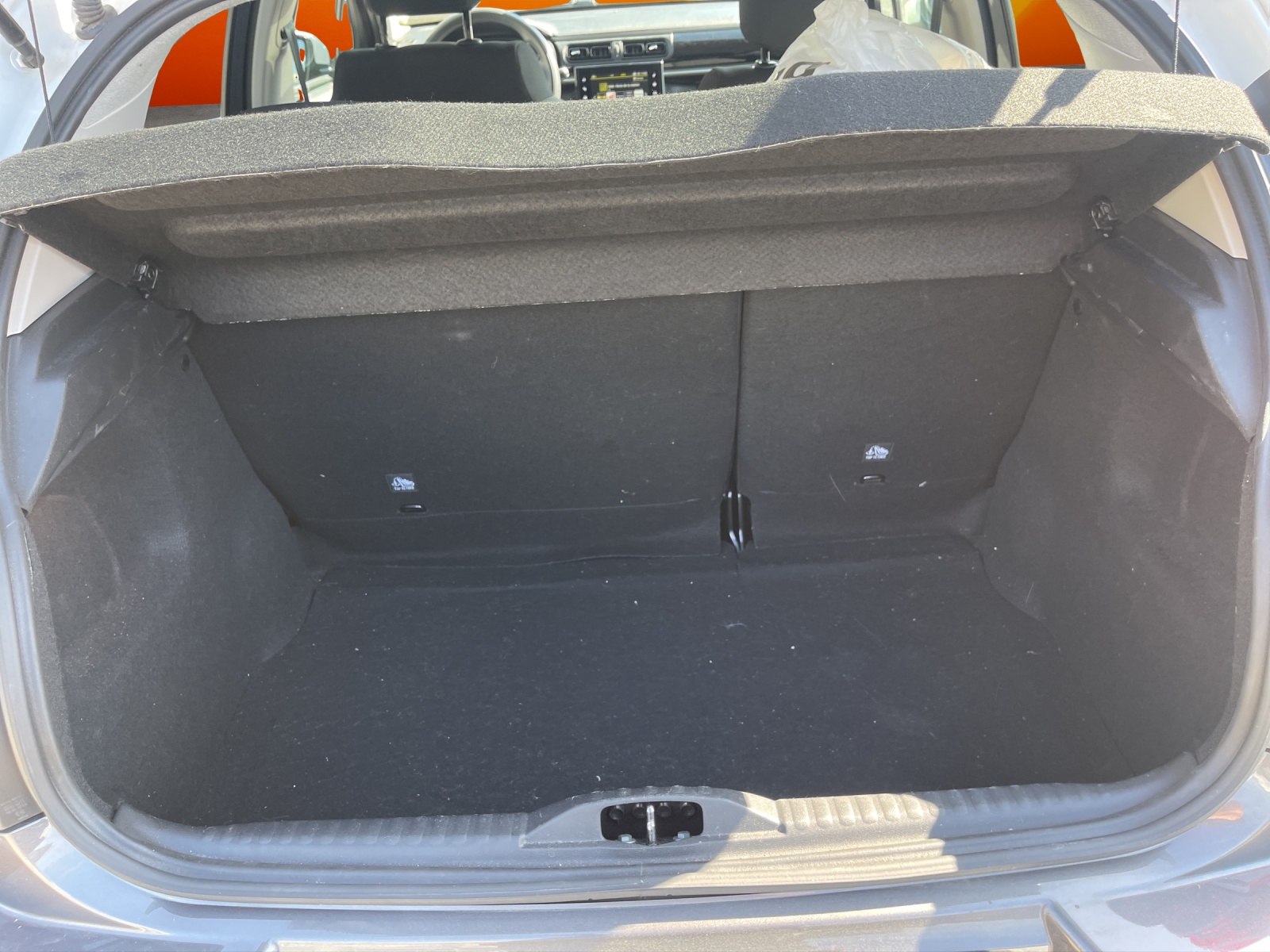 CITROEN C3 1.2i PureTech Swiss Edition EAT6-image-12