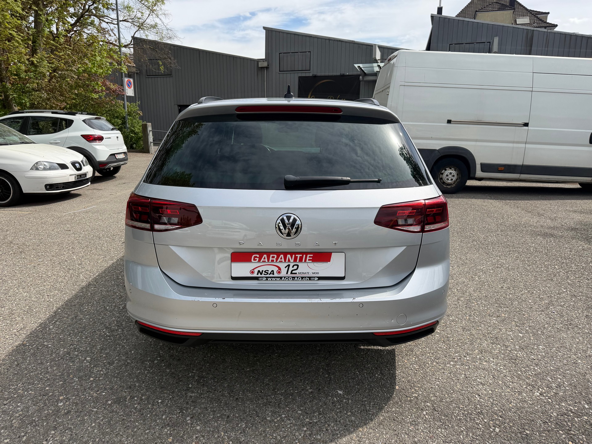 VW Passat Variant 1.6 TDI Business DSG * Gr. Navi * LED * Klima-auto * PDC V&H * RF-Kamera * Tempomat * LTZ MFK 29.05.2026 *-image-12