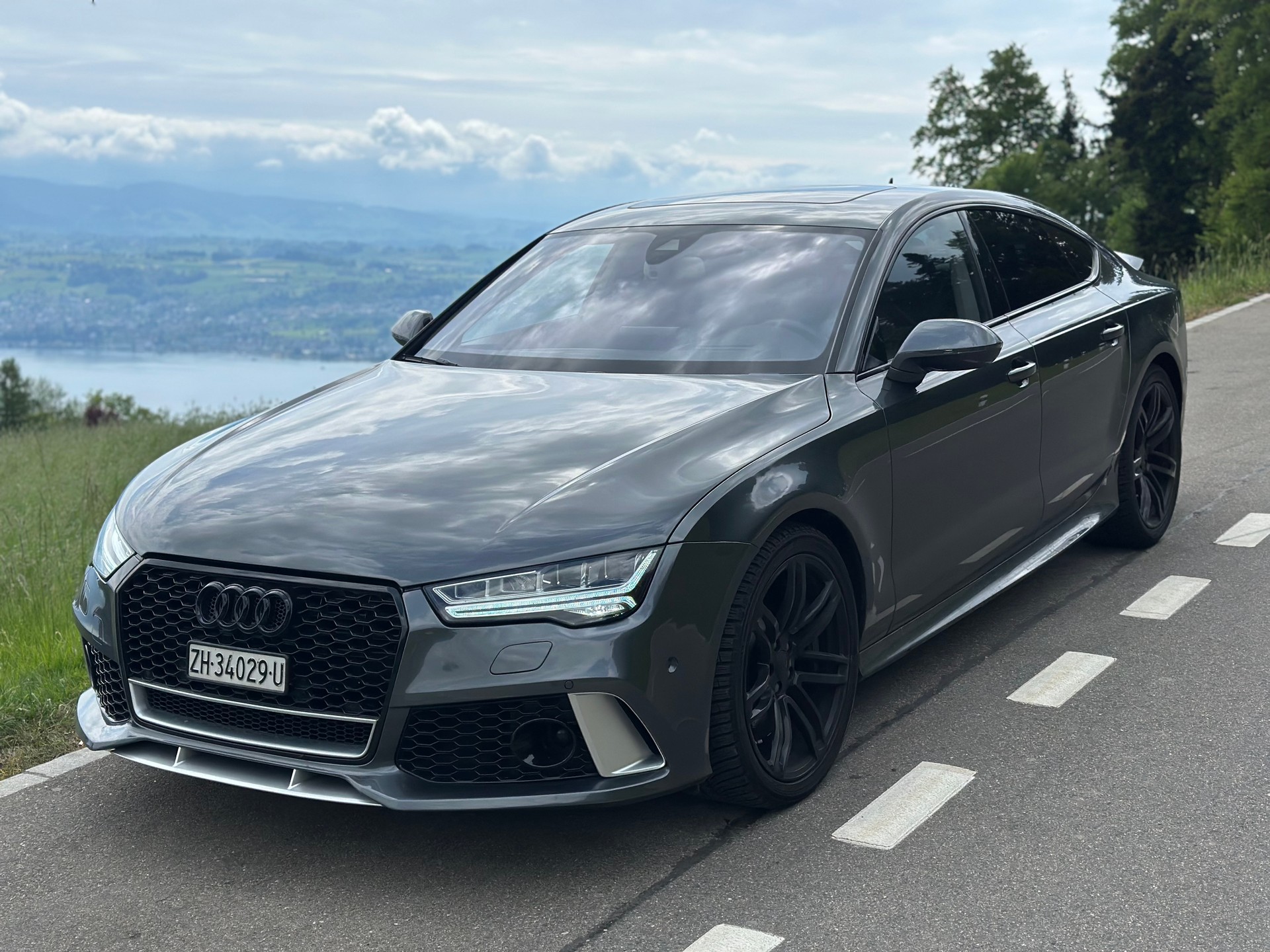 AUDI RS7 Sportback 4.0 TFSI V8 quattro S-tronic-image-1