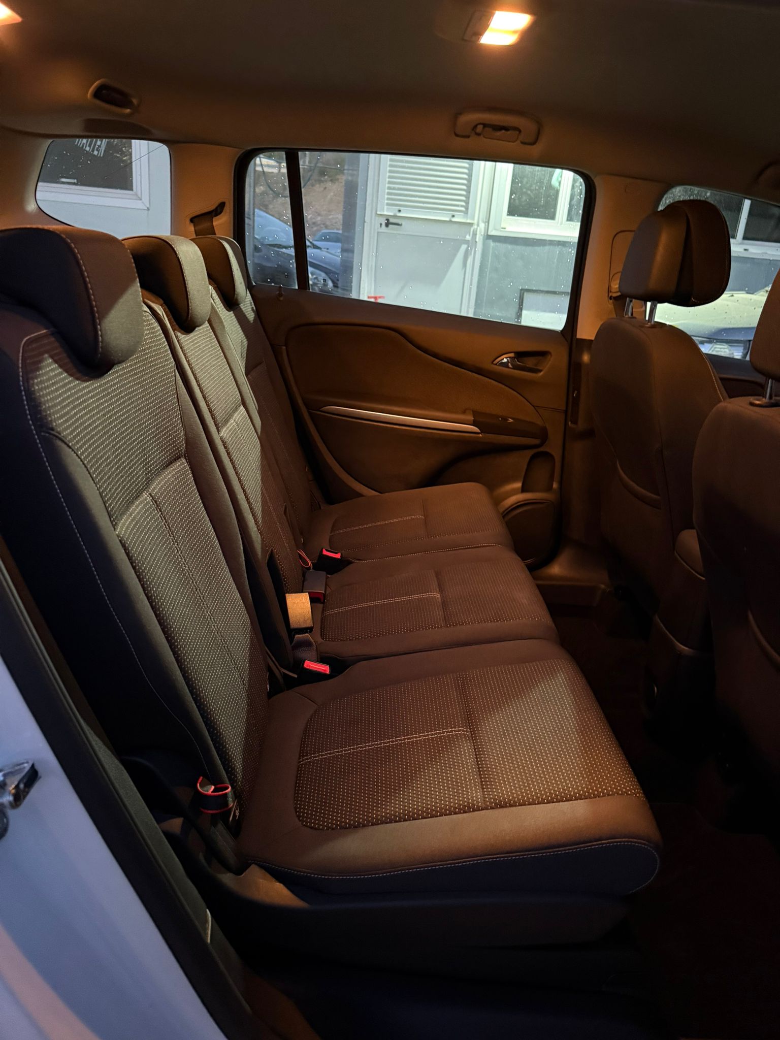 OPEL Zafira 2.0 CDTi 120 Years-image-8