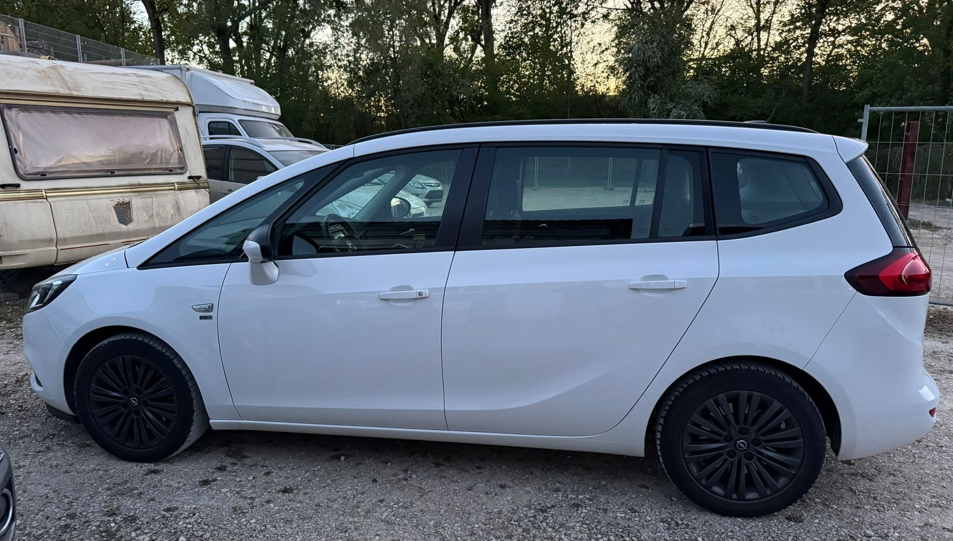 OPEL Zafira 2.0 CDTi 120 Years-image-5