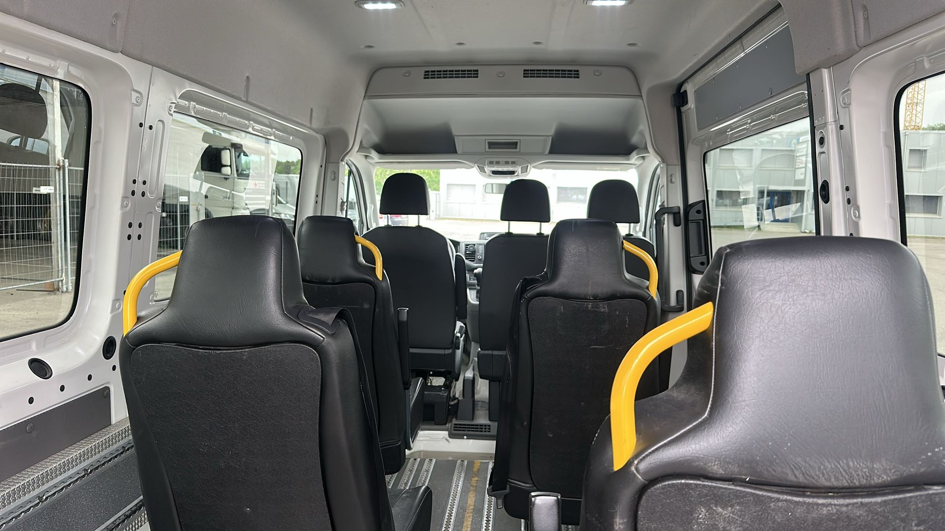 VW Crafter 35 2.0 BiTDI L3 A-image-9