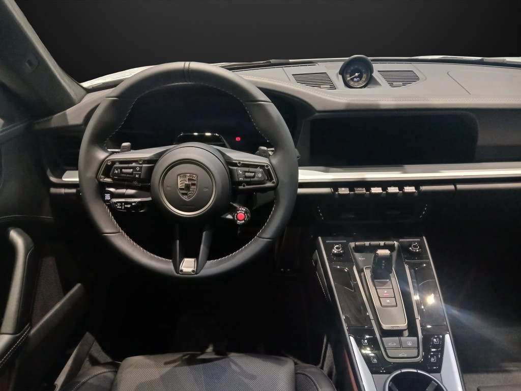 PORSCHE 911 Turbo S PDK-image-5