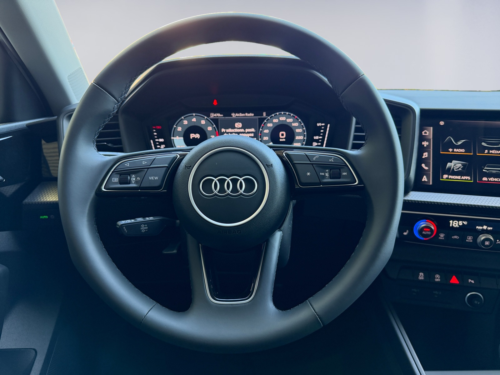 AUDI A1 Sportback 30 TFSI Attraction S-tronic-image-9
