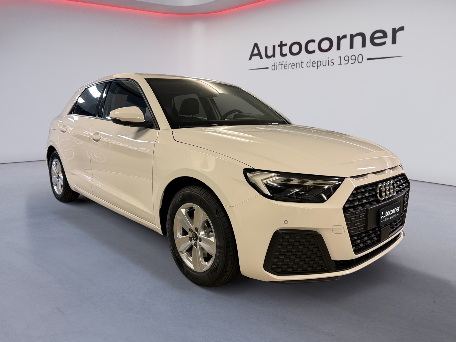 AUDI A1 Sportback 30 TFSI Attraction S-tronic-image-0