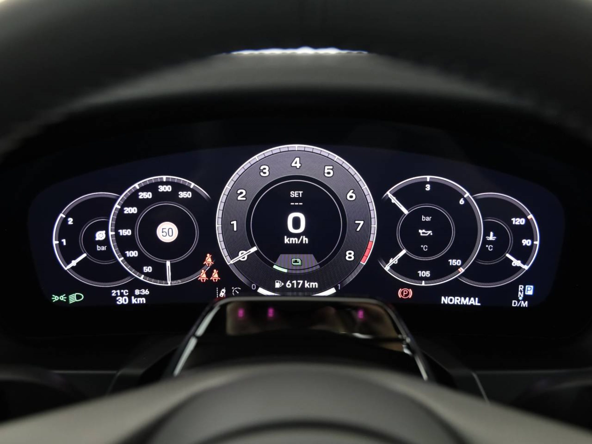PORSCHE 911 Carrera GTS Cabriolet-image-11