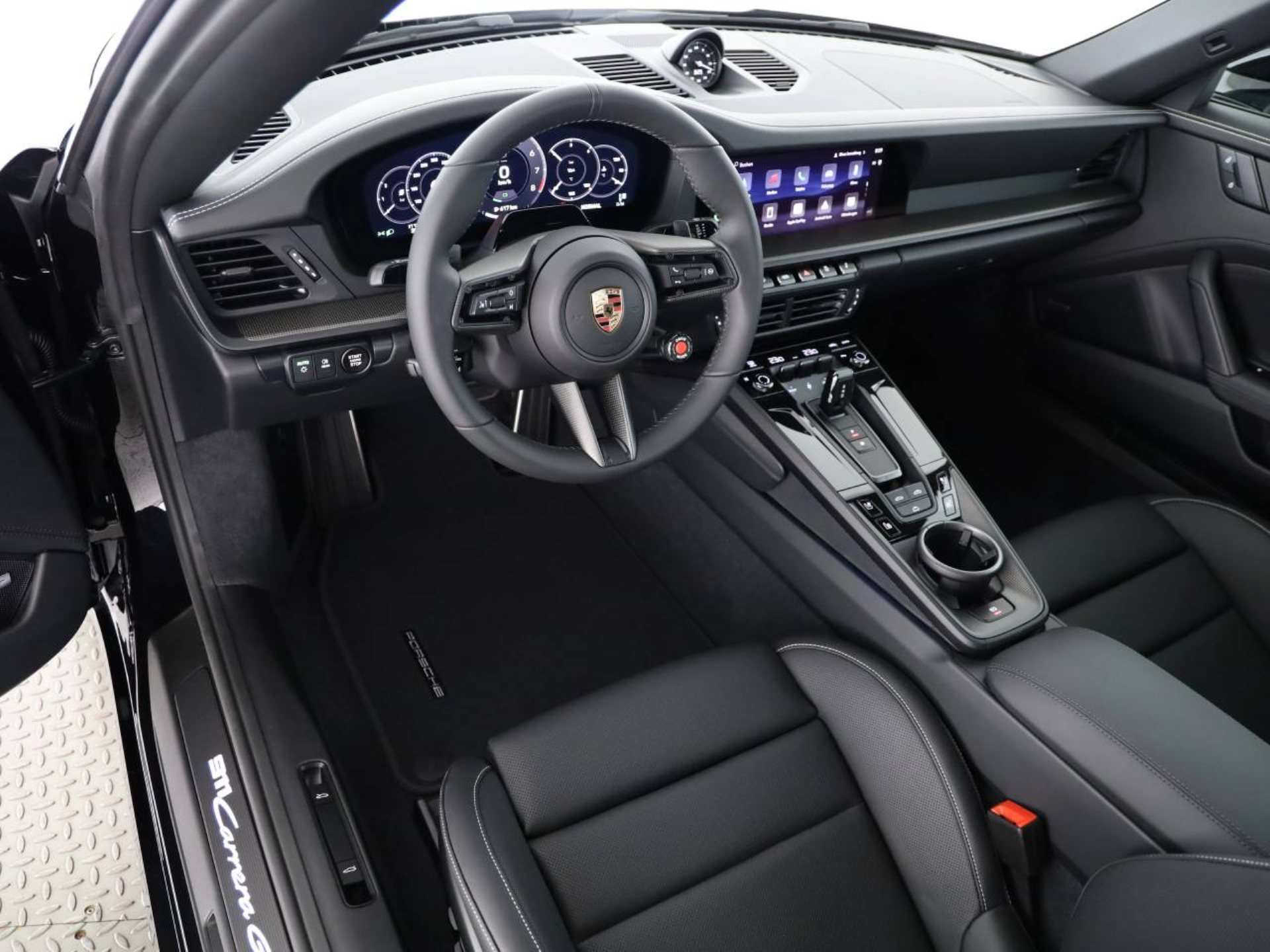 PORSCHE 911 Carrera GTS Cabriolet-showroom-element-3