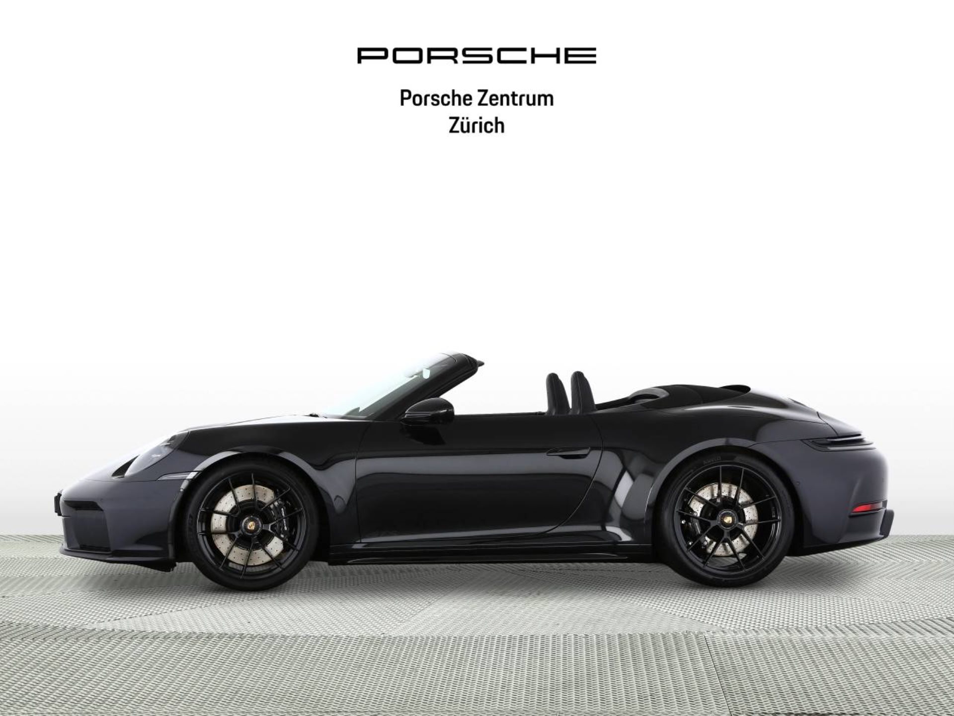 PORSCHE 911 Carrera GTS Cabriolet-showroom-element-2