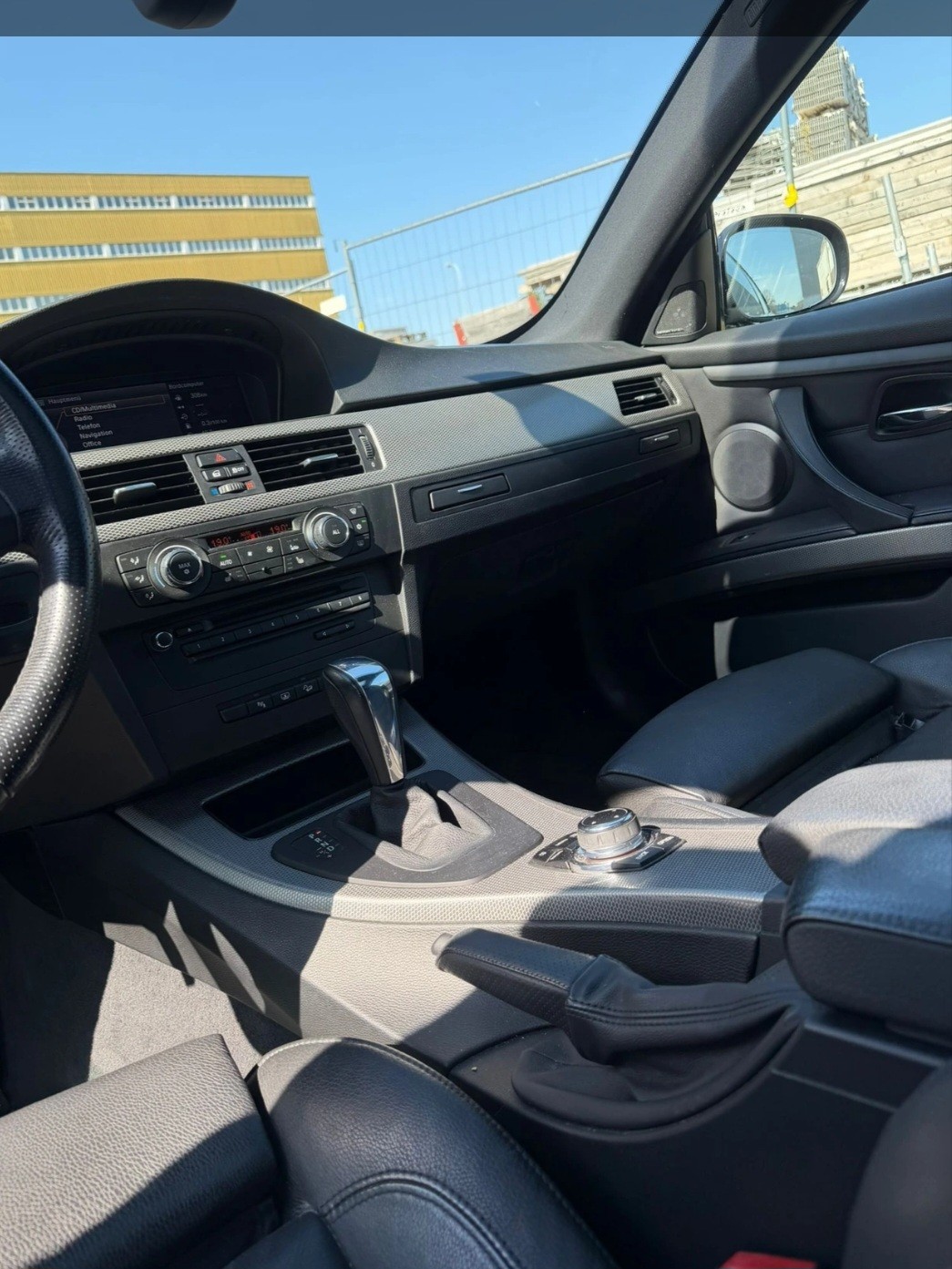 BMW 335i xDrive Coupé Steptronic-image-11