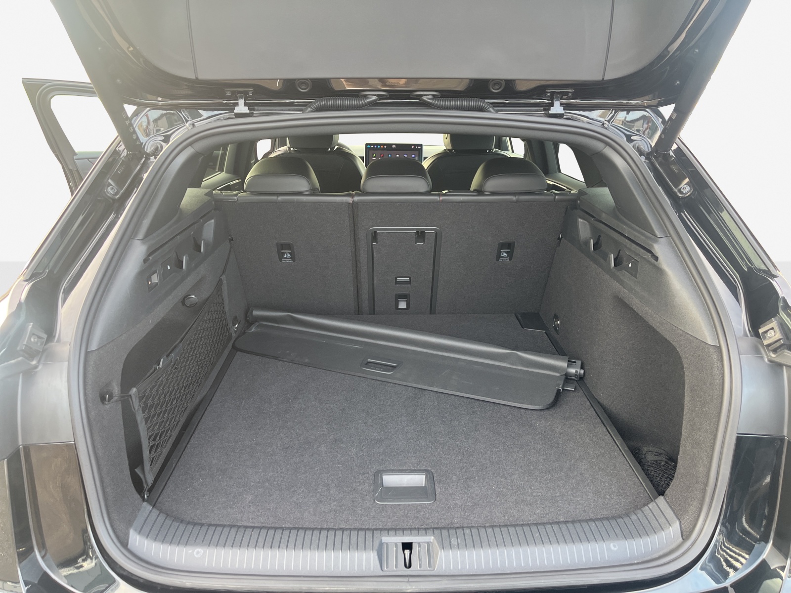 VW ID.7 Tourer GTX 86 kWh GTX 4 Motion-image-13