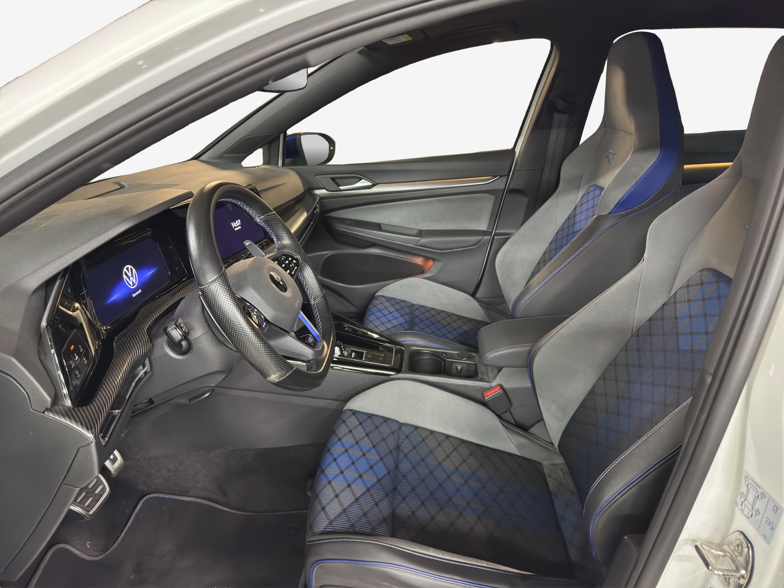VW Golf 2.0 TSI R DSG 4Motion R 20 Years-image-7