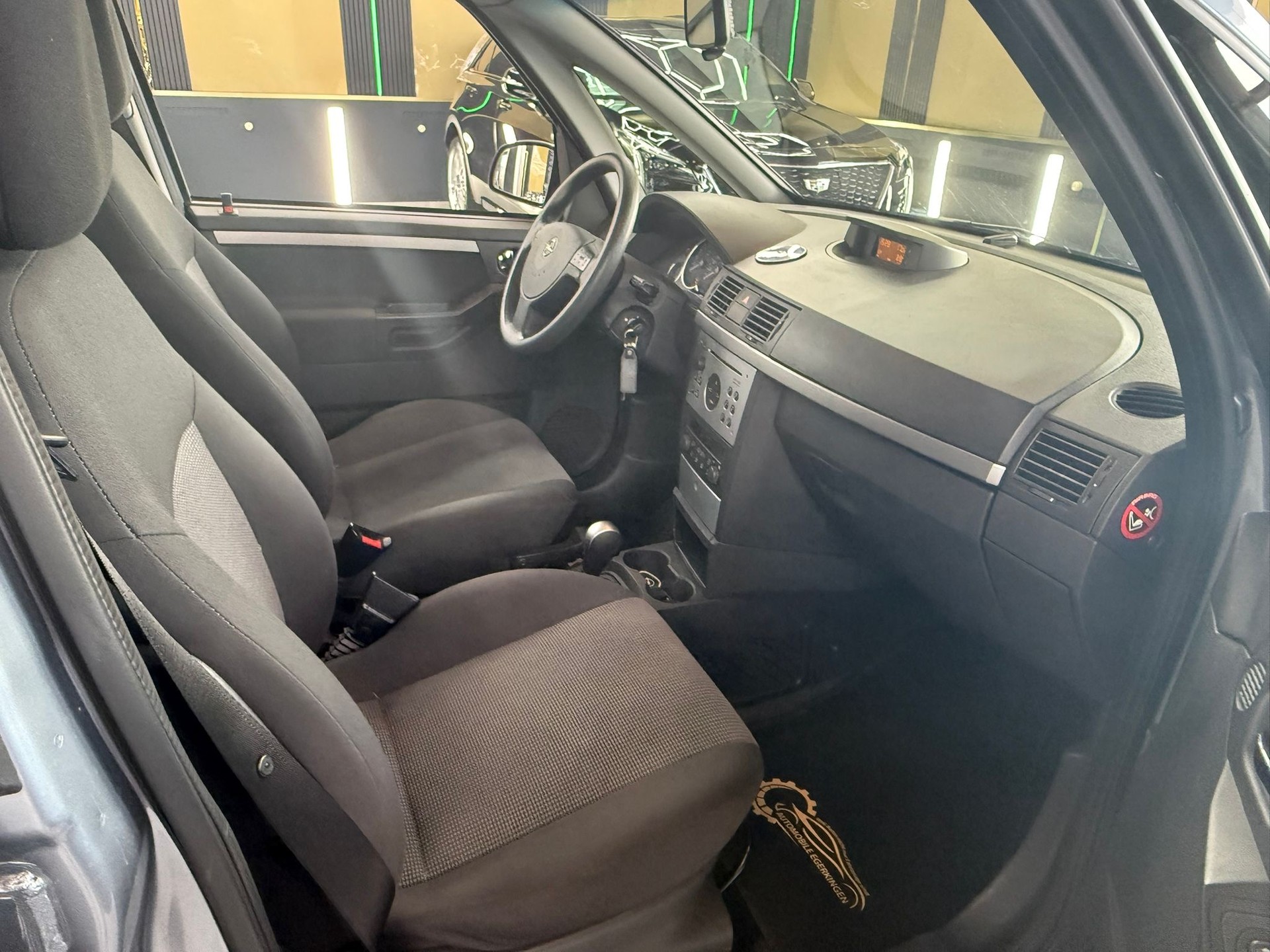 OPEL Meriva 1.8i 16V Essentia-image-10