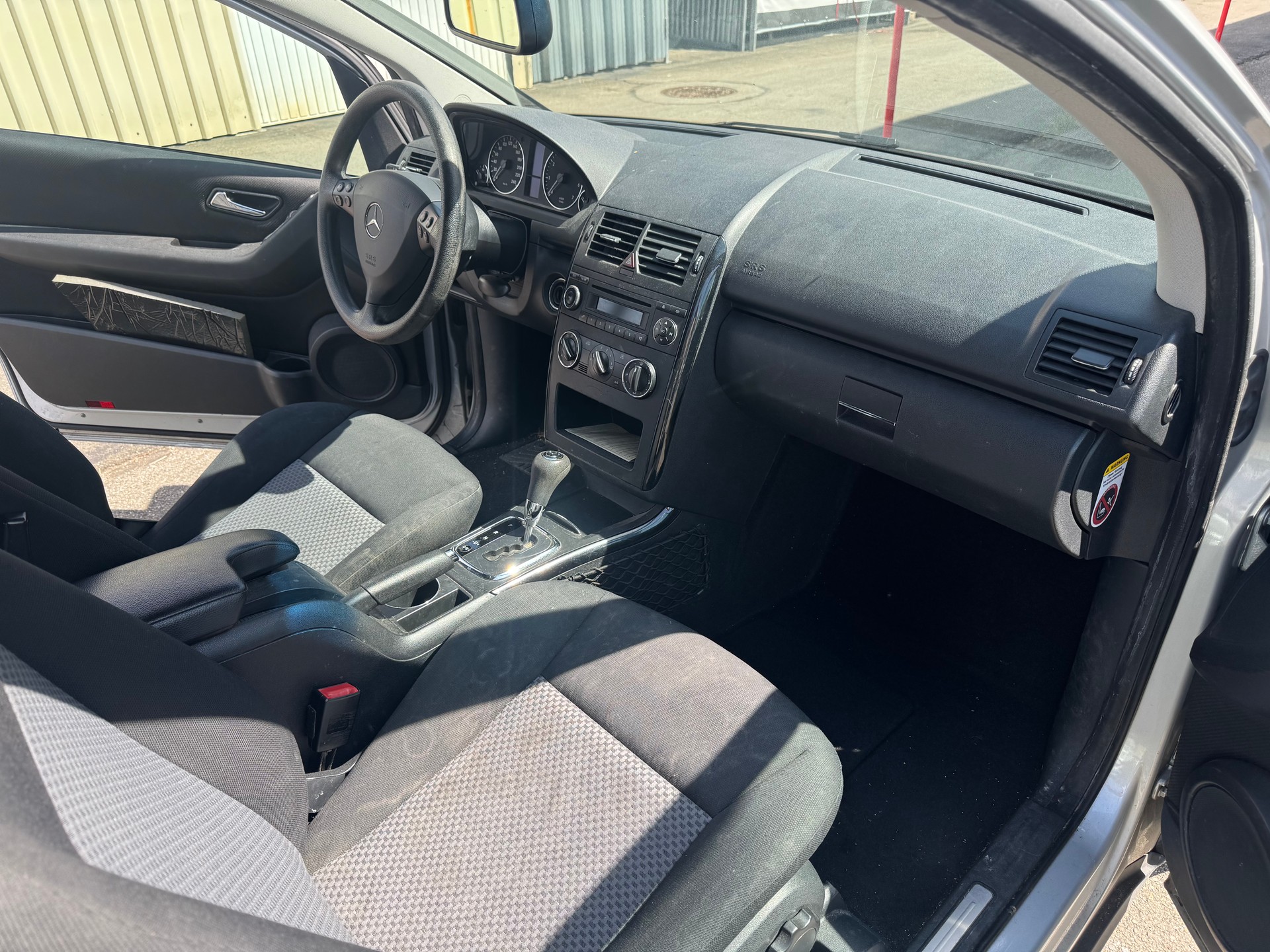 MERCEDES-BENZ A 150 Classic Edition A-image-8