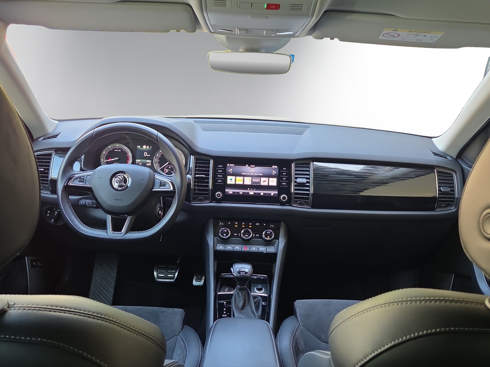 SKODA Kodiaq 2.0 TSI Style DSG 4x4-image-9