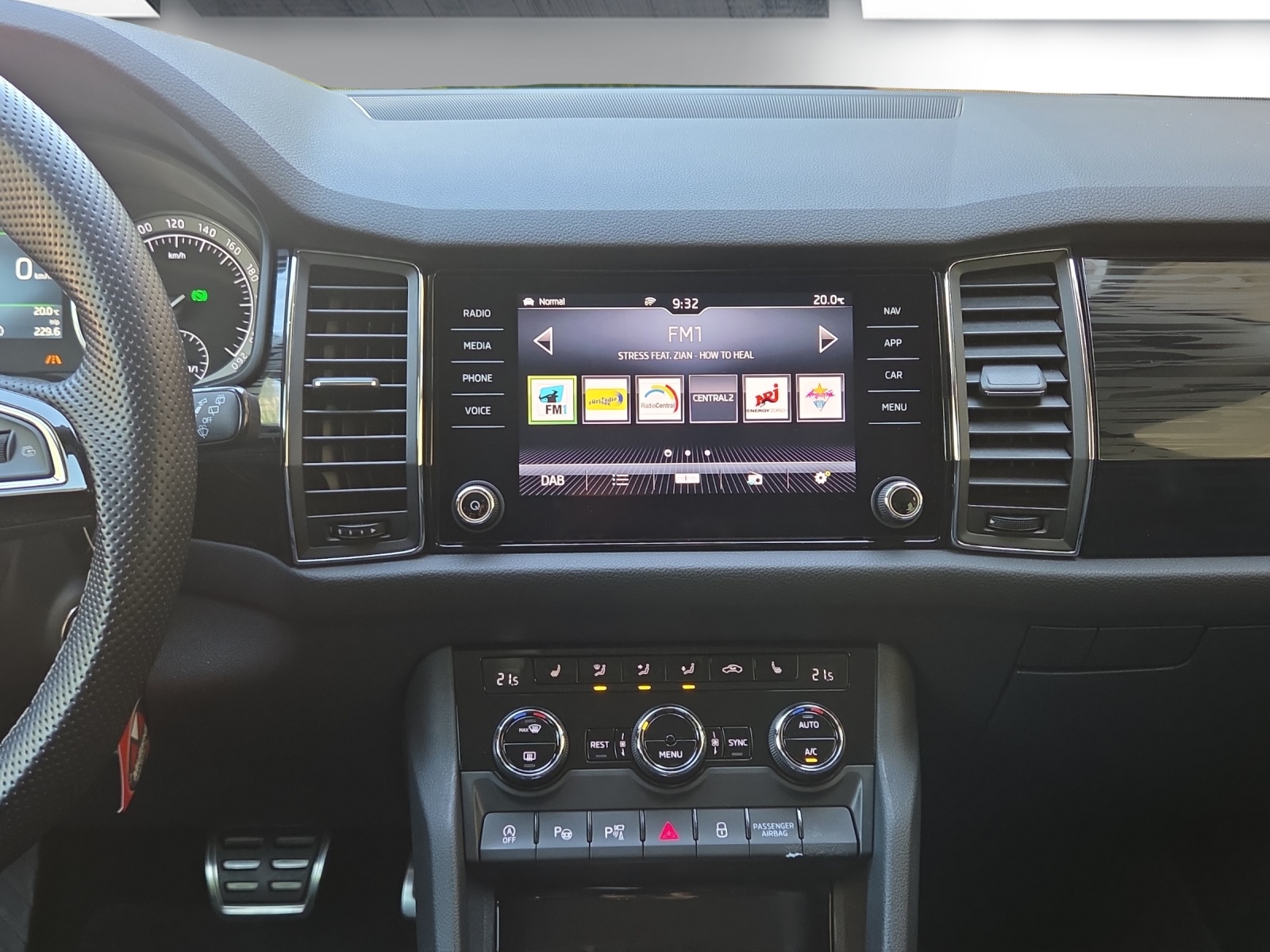 SKODA Kodiaq 2.0 TSI Style DSG 4x4-image-13