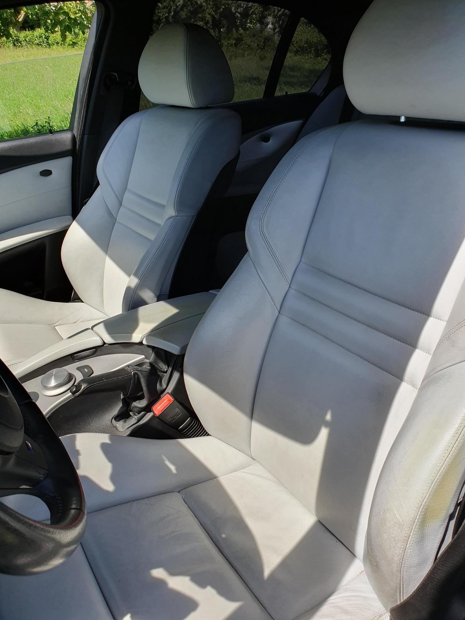 BMW M5-image-3