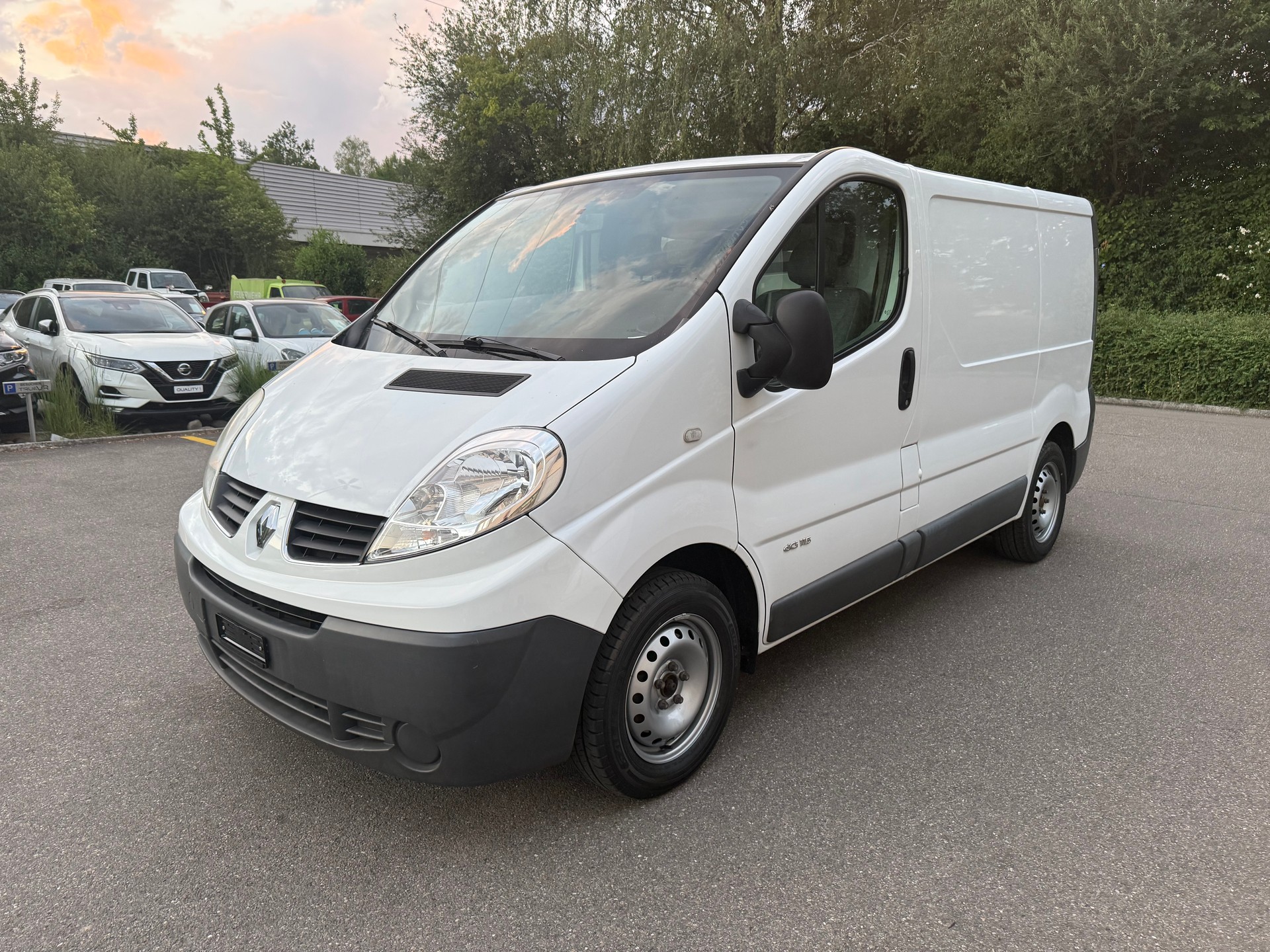 RENAULT Trafic 2.0 dCi 115 2.9t L2H1