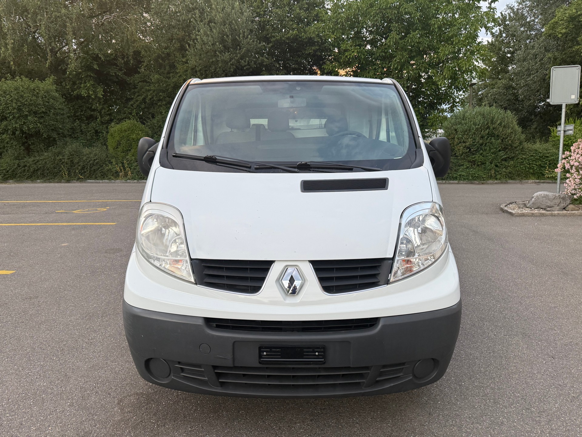 RENAULT Trafic 2.0 dCi 115 2.9t L2H1-image-1