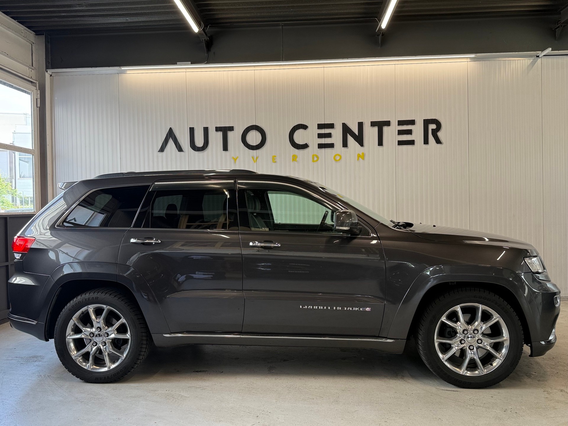 JEEP Grand Cherokee 3.0 CRD Summit Automatic