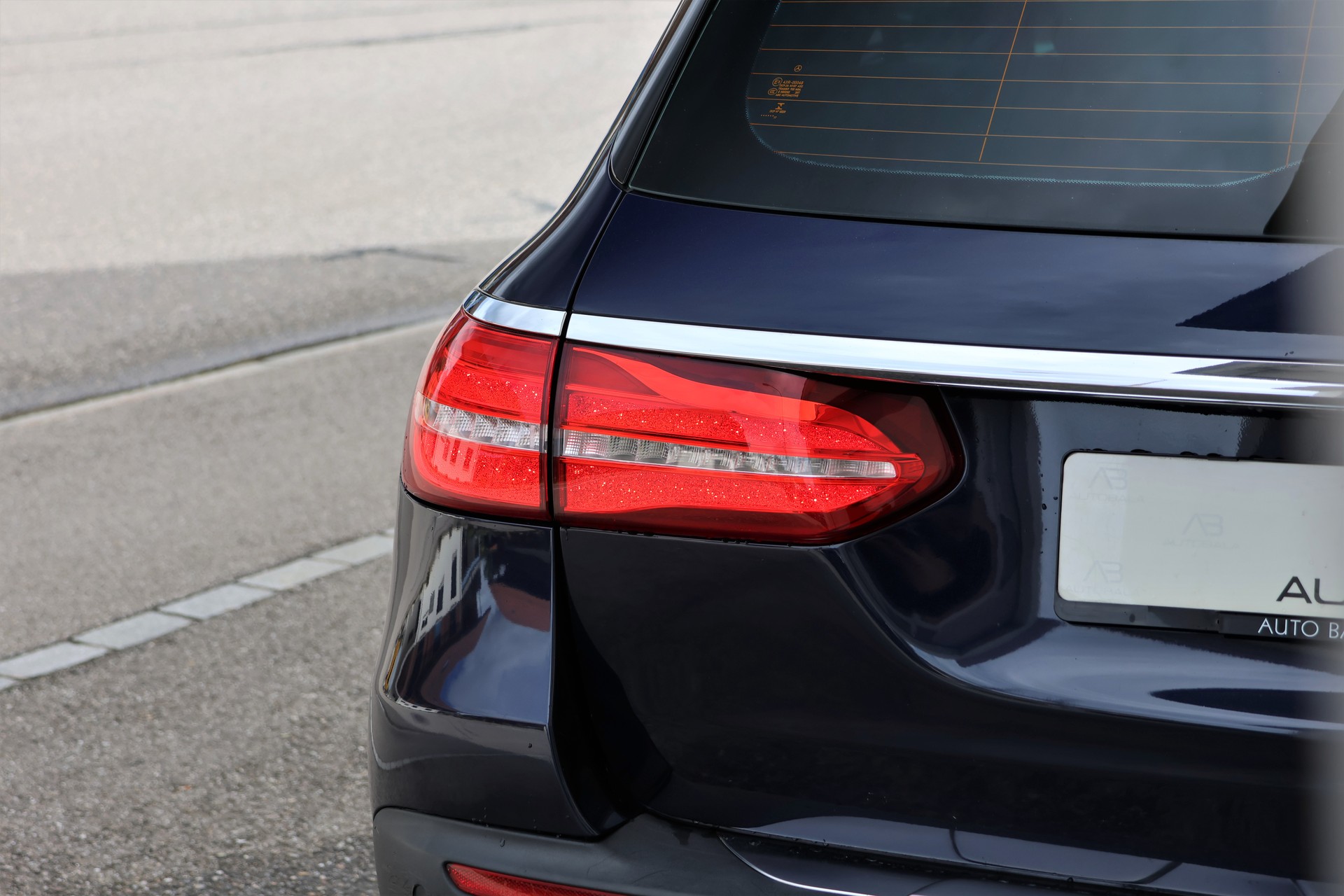 MERCEDES-BENZ E 220 d All-Terrain Avantgarde 4Matic 9G-Tronic (CH)-image-5