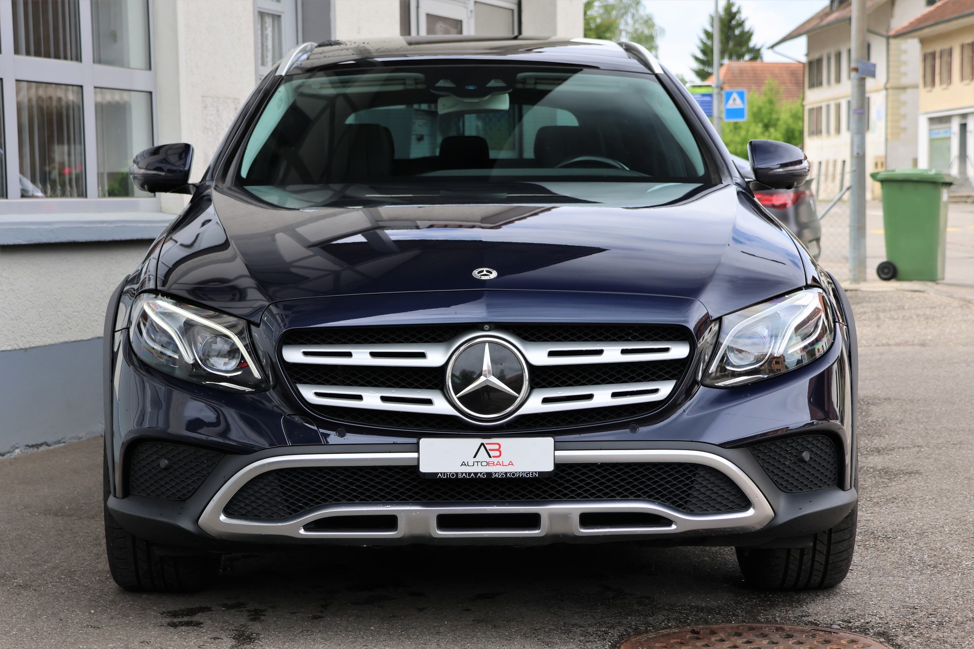 MERCEDES-BENZ E 220 d All-Terrain Avantgarde 4Matic 9G-Tronic (CH)-image-1