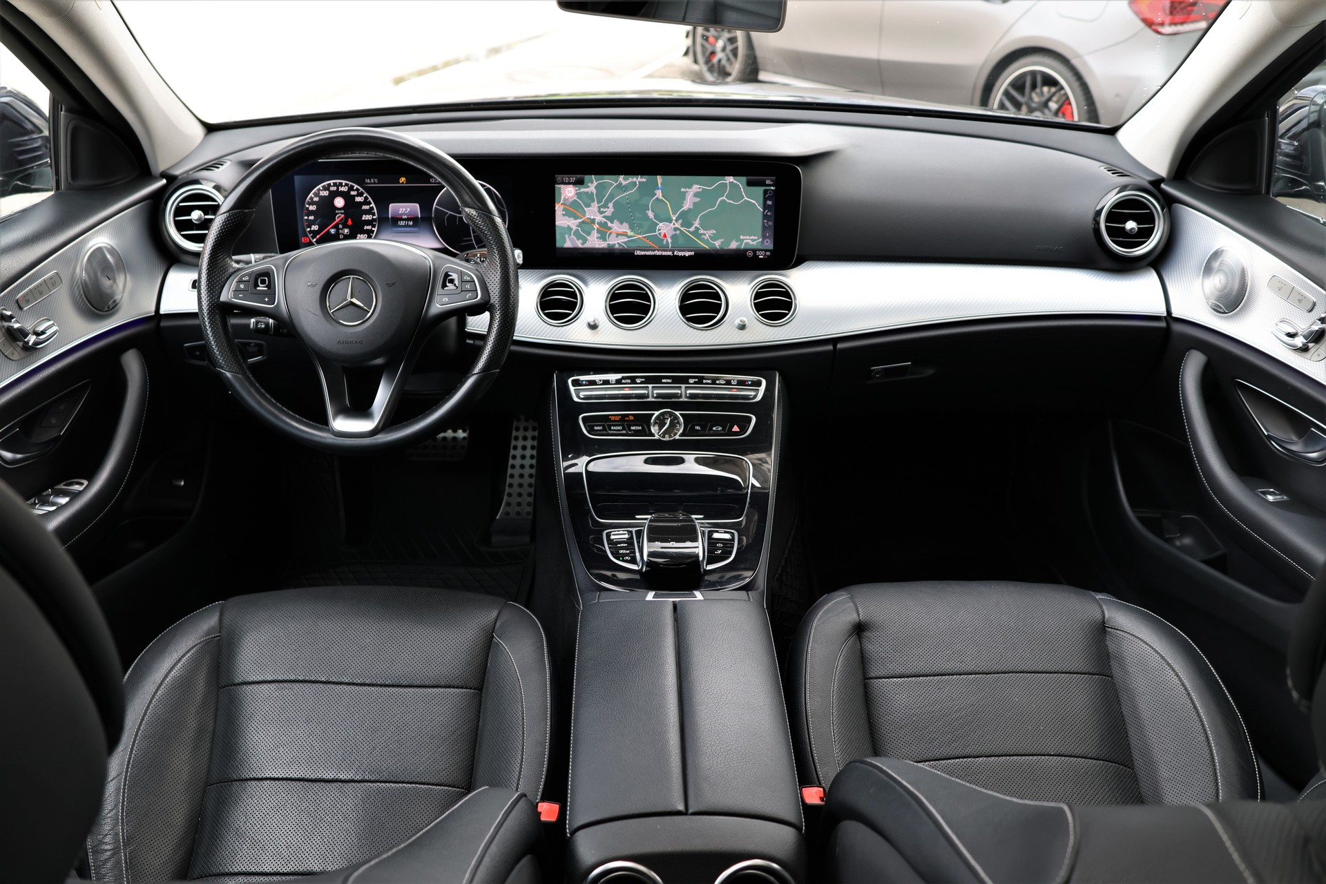 MERCEDES-BENZ E 220 d All-Terrain Avantgarde 4Matic 9G-Tronic (CH)-image-16