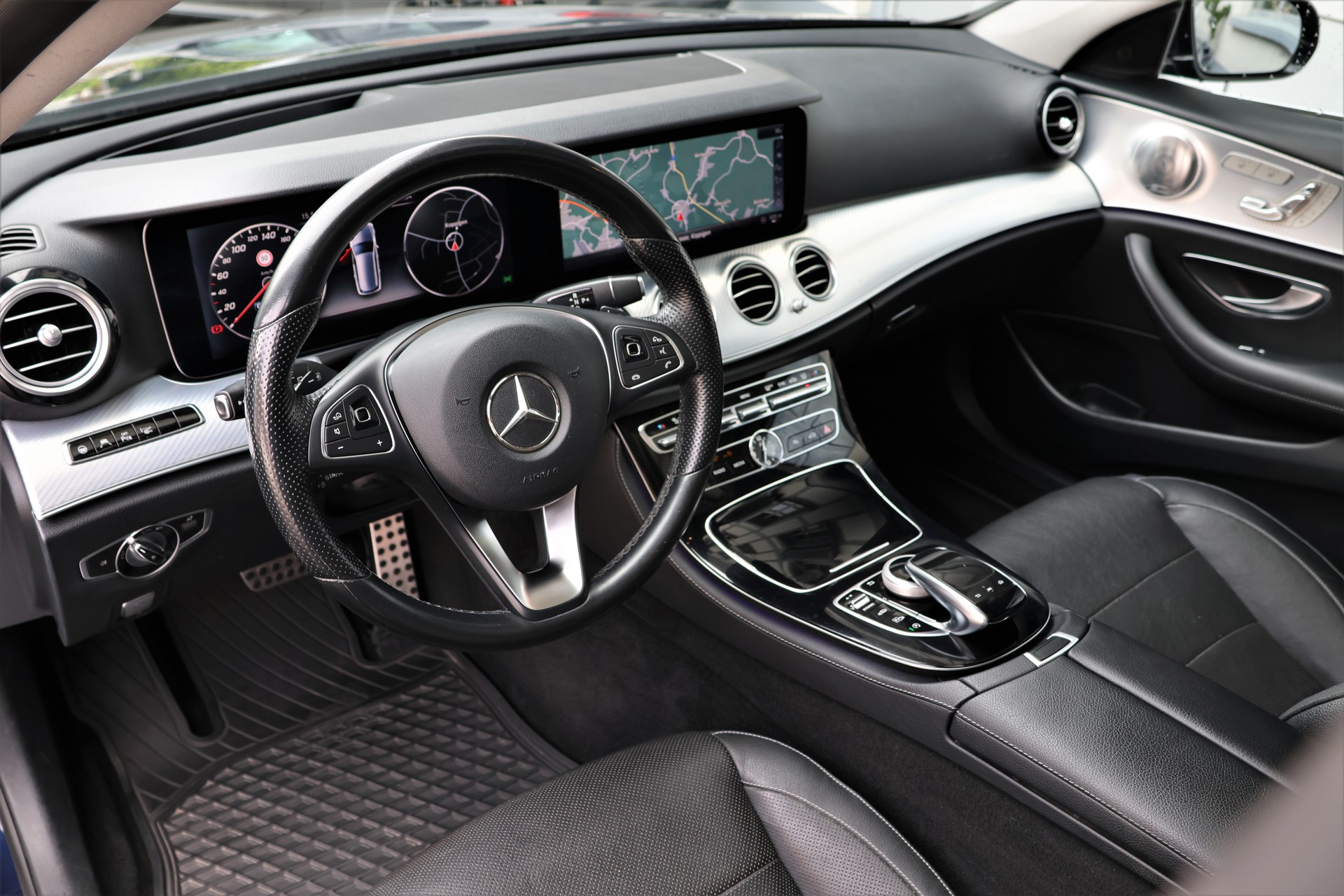 MERCEDES-BENZ E 220 d All-Terrain Avantgarde 4Matic 9G-Tronic (CH)-image-9