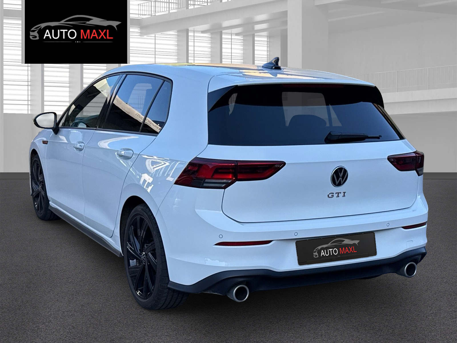 VW Golf 2.0 TSI GTI DSG-showroom-element-2