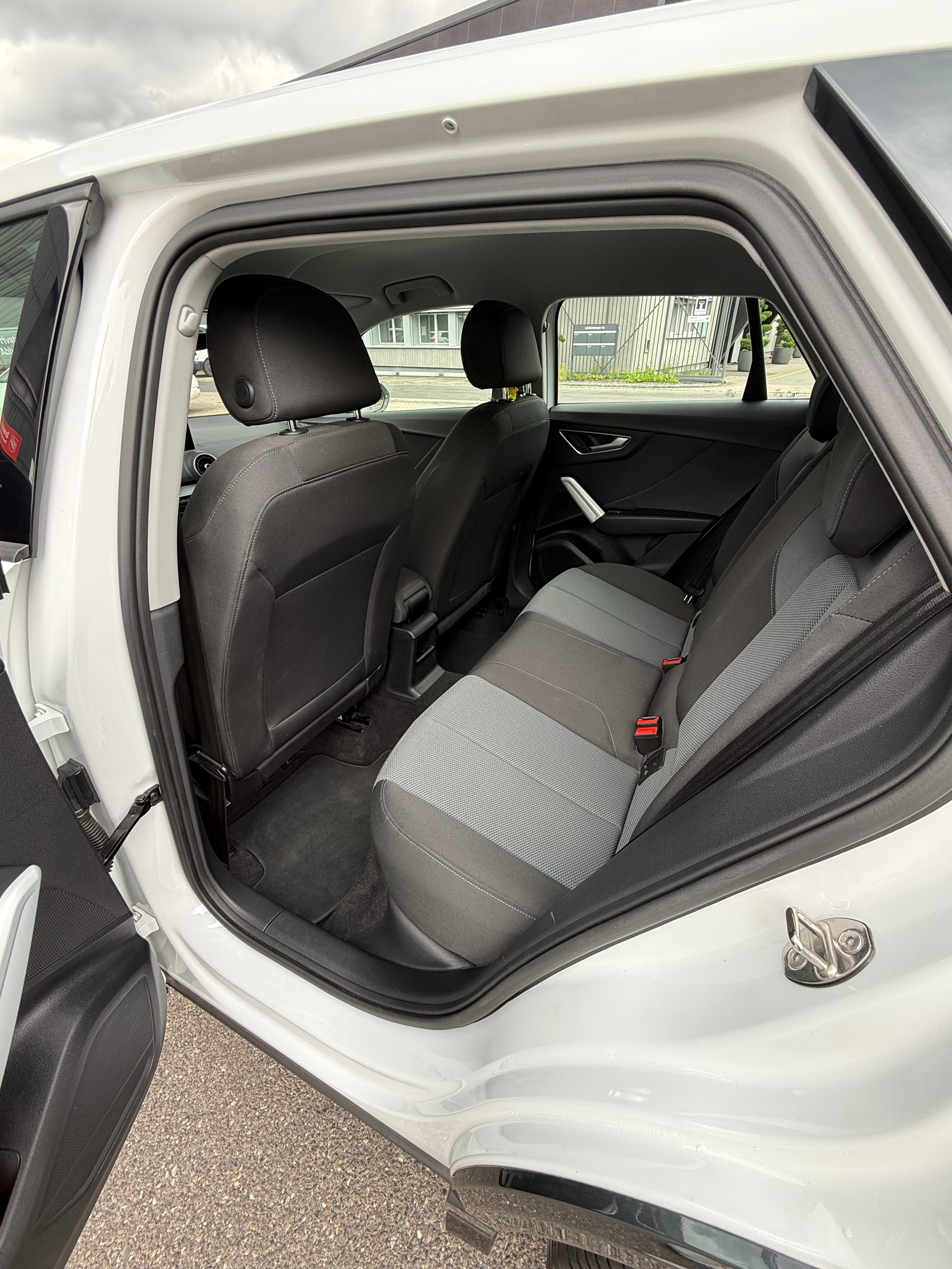 AUDI 1.4 TFSI Design S-Tronic-image-6