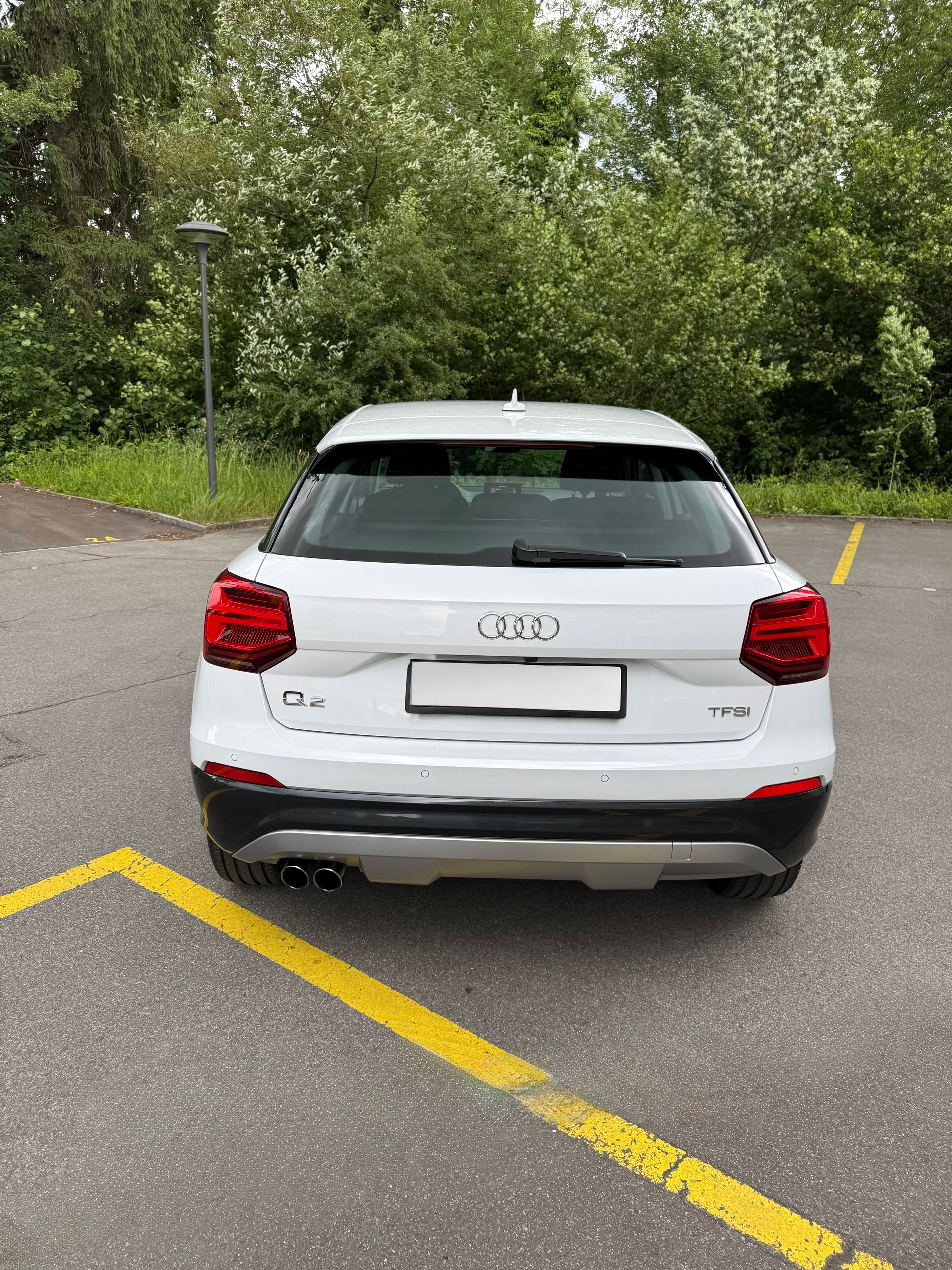 AUDI 1.4 TFSI Design S-Tronic-image-2