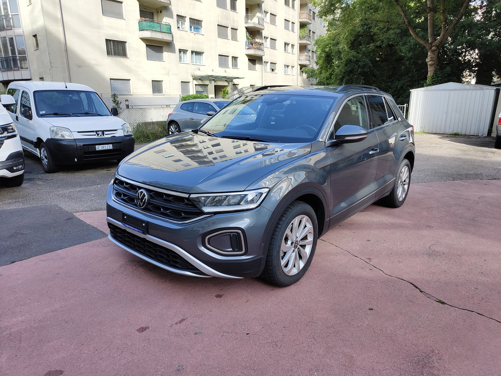 VW T-Roc 1.5 TSI EVO Life DSG-image-0