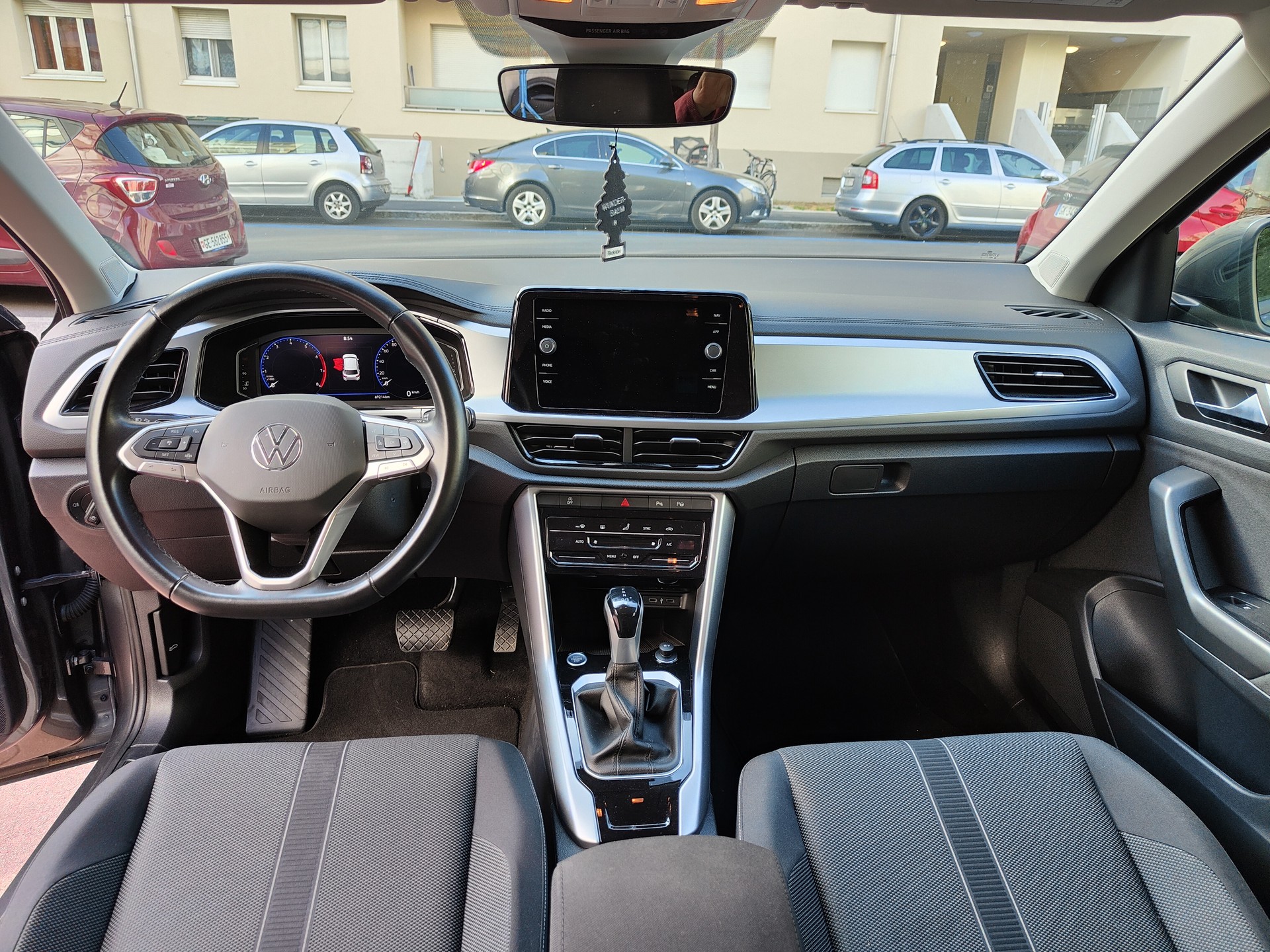 VW T-Roc 1.5 TSI EVO Life DSG-image-8