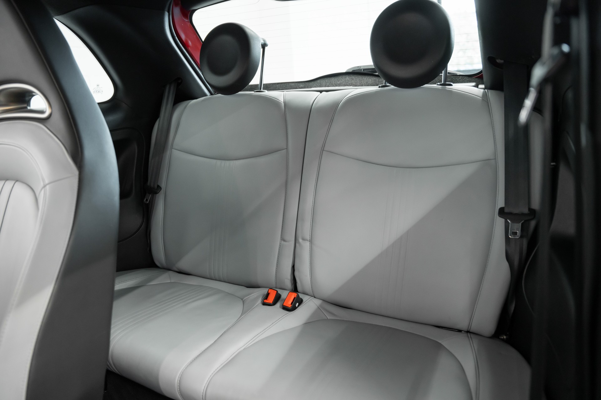 FIAT 595 1.4 16V Turbo Abarth Turismo-image-11