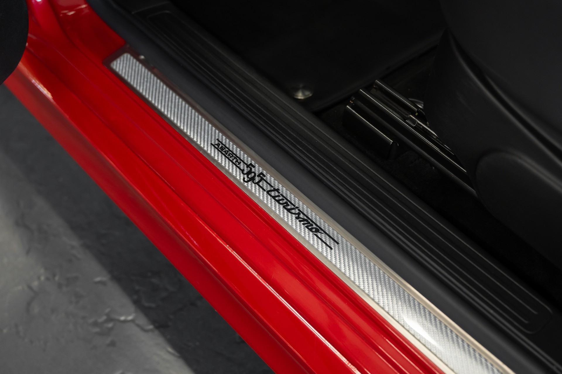 FIAT 595 1.4 16V Turbo Abarth Turismo-image-15