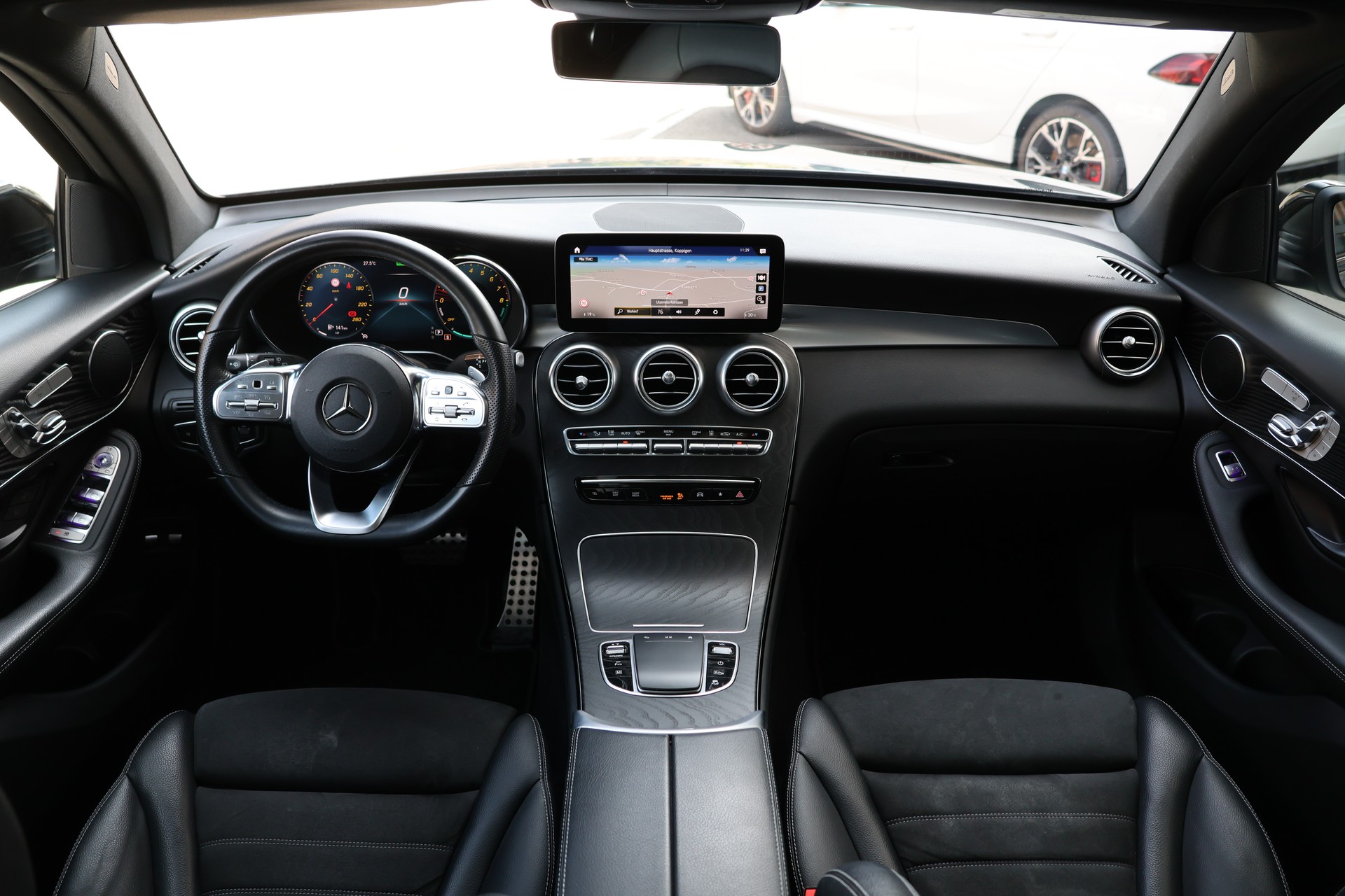 MERCEDES-BENZ GLC 300 e AMG Line 4Matic 9G-Tronic (CH)-image-15