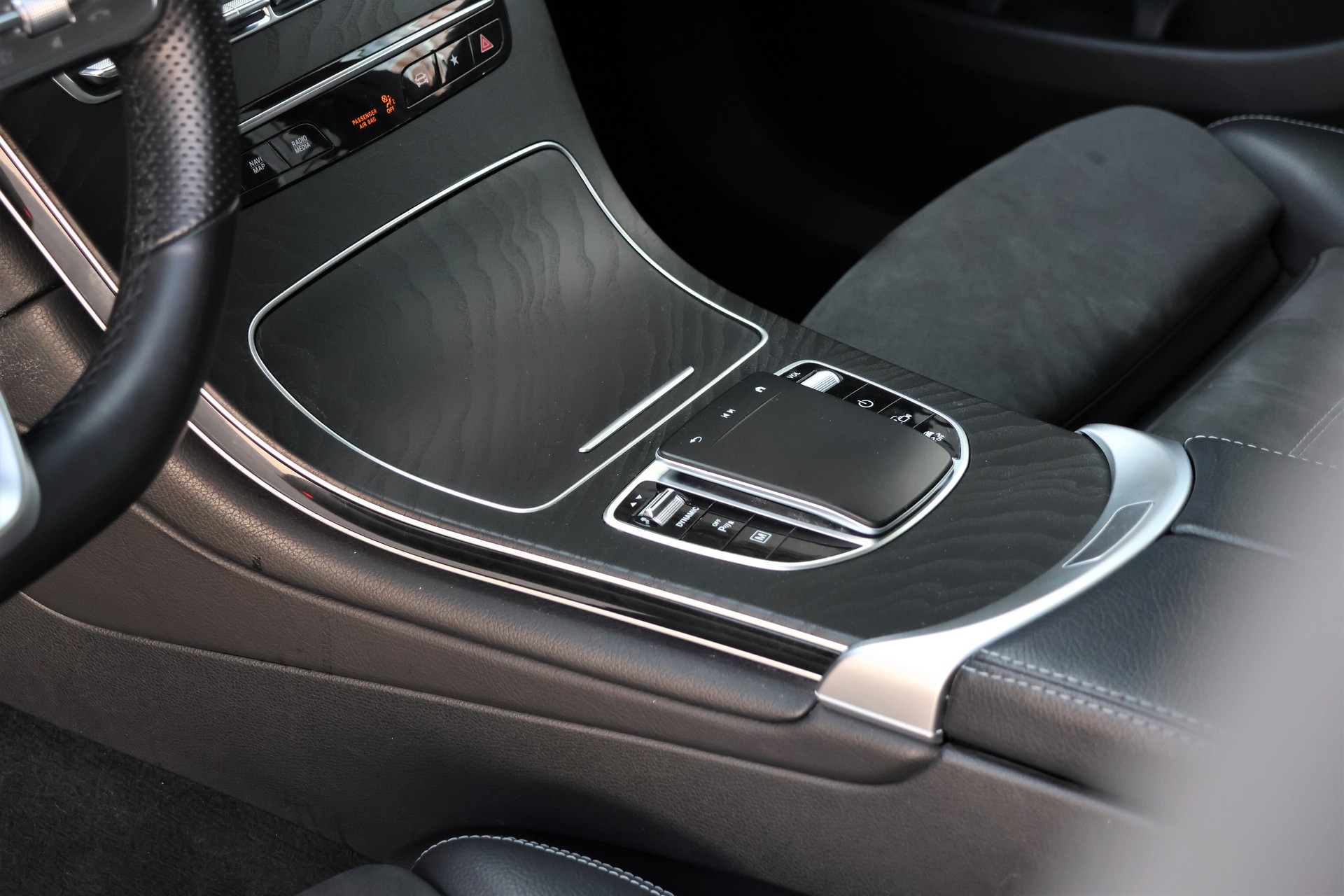 MERCEDES-BENZ GLC 300 e AMG Line 4Matic 9G-Tronic (CH)-image-10