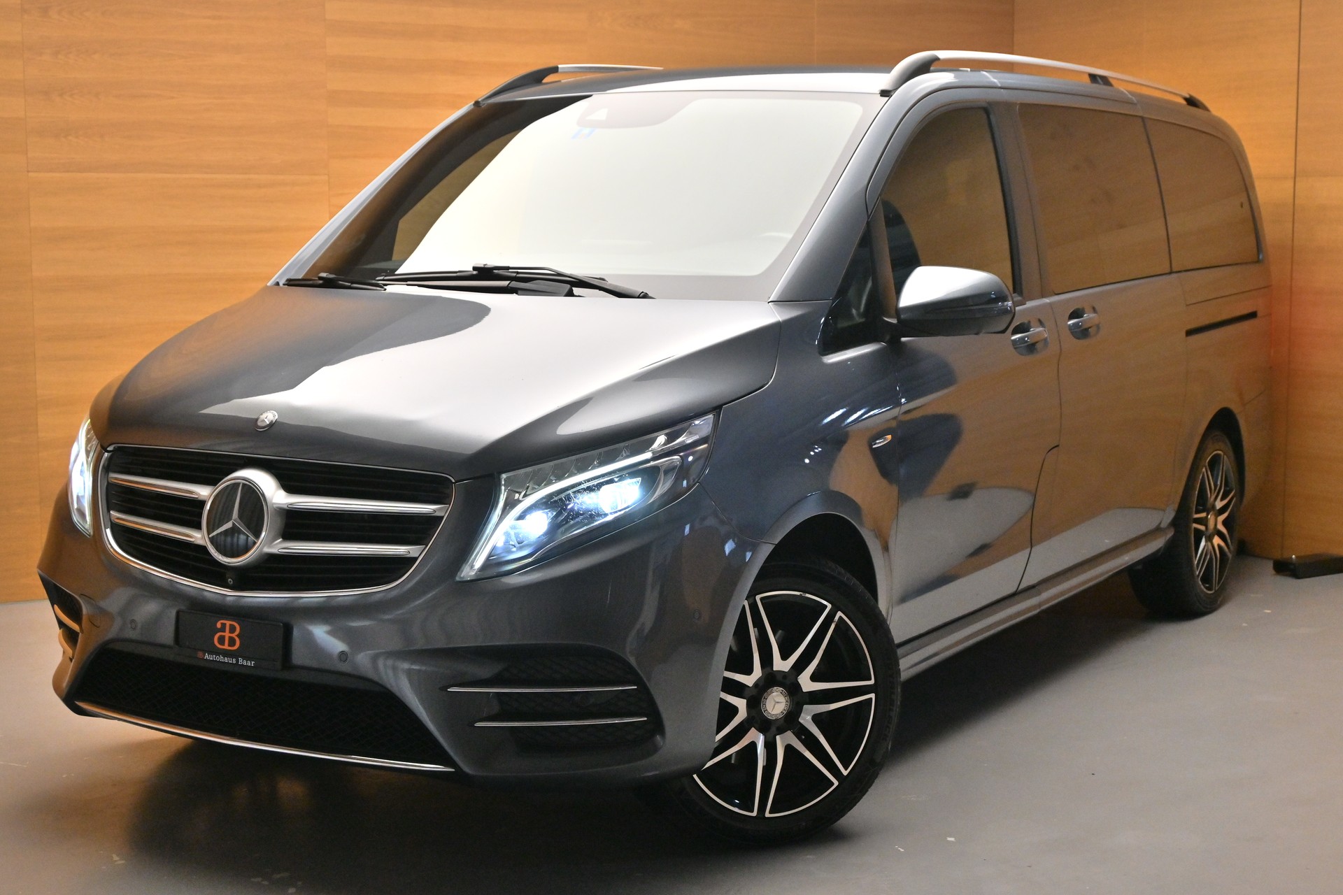 MERCEDES-BENZ V 250 d BlueTec AMG-Line lang 4m-image-0