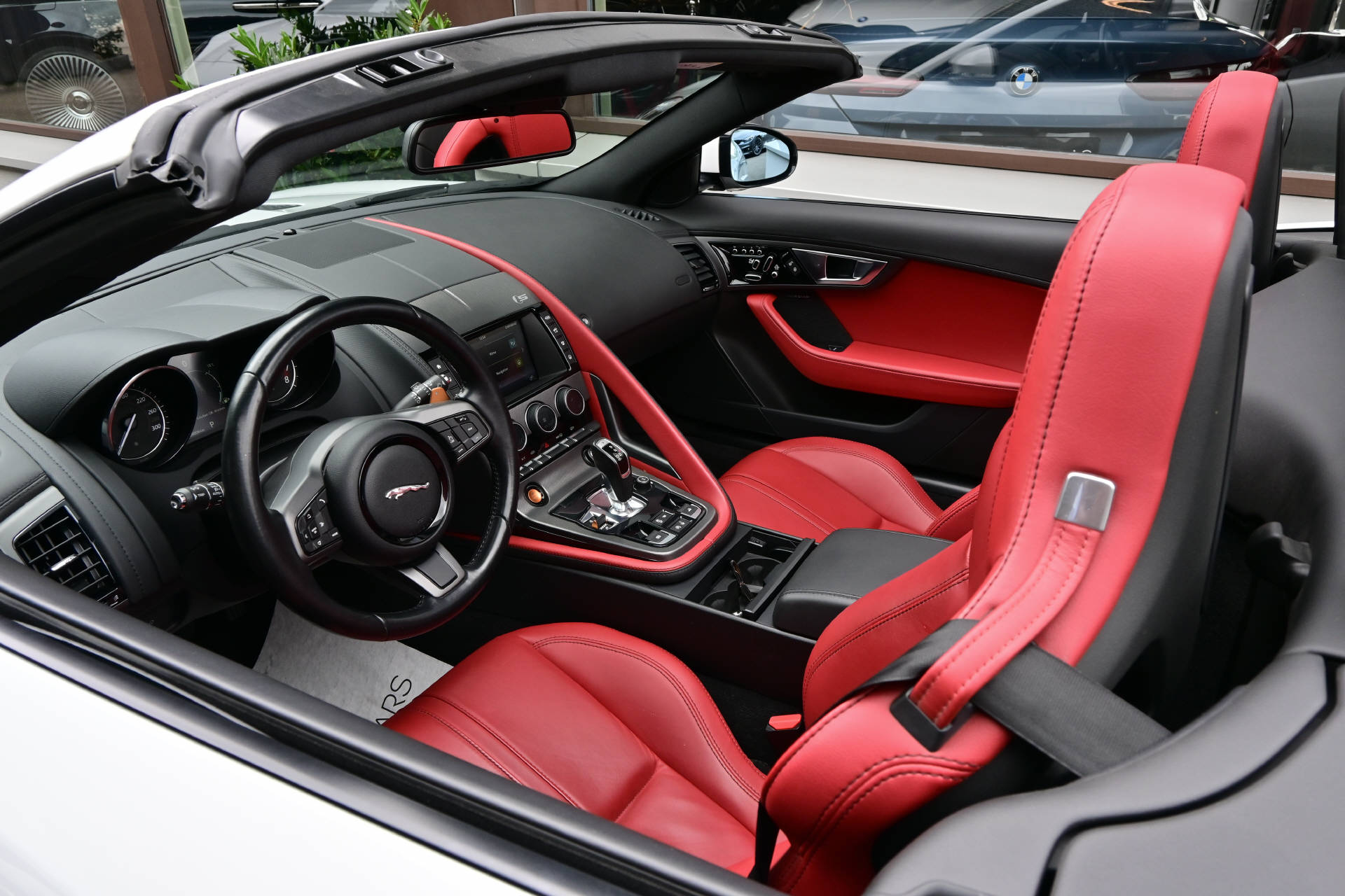 JAGUAR F-Type Convertible S 3.0 V6-image-10
