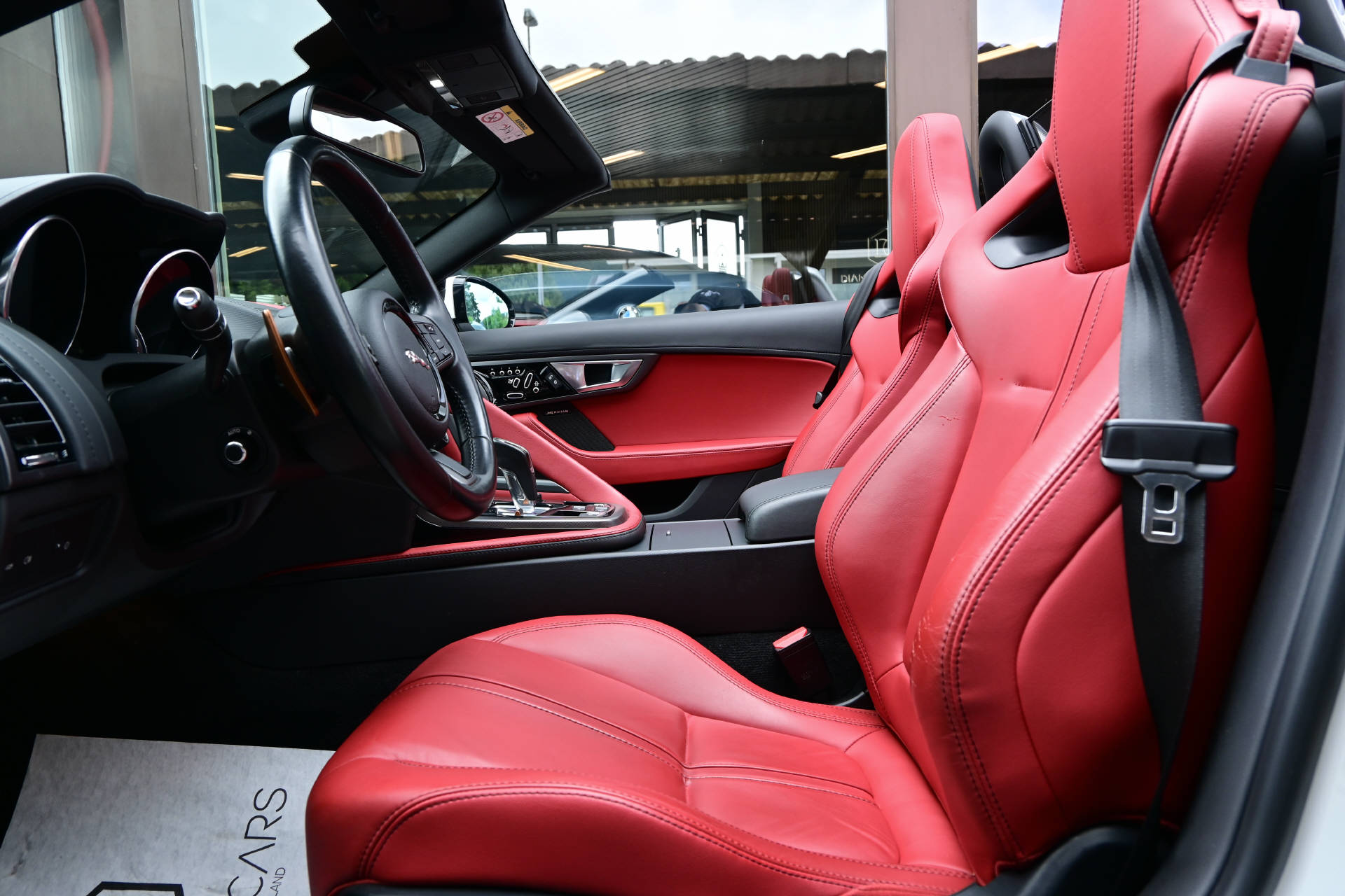 JAGUAR F-Type Convertible S 3.0 V6-image-12