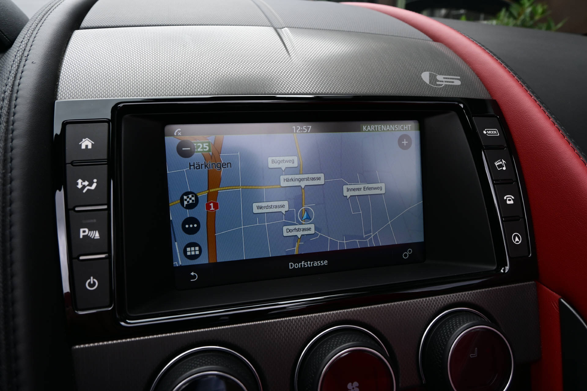 JAGUAR F-Type Convertible S 3.0 V6-image-17