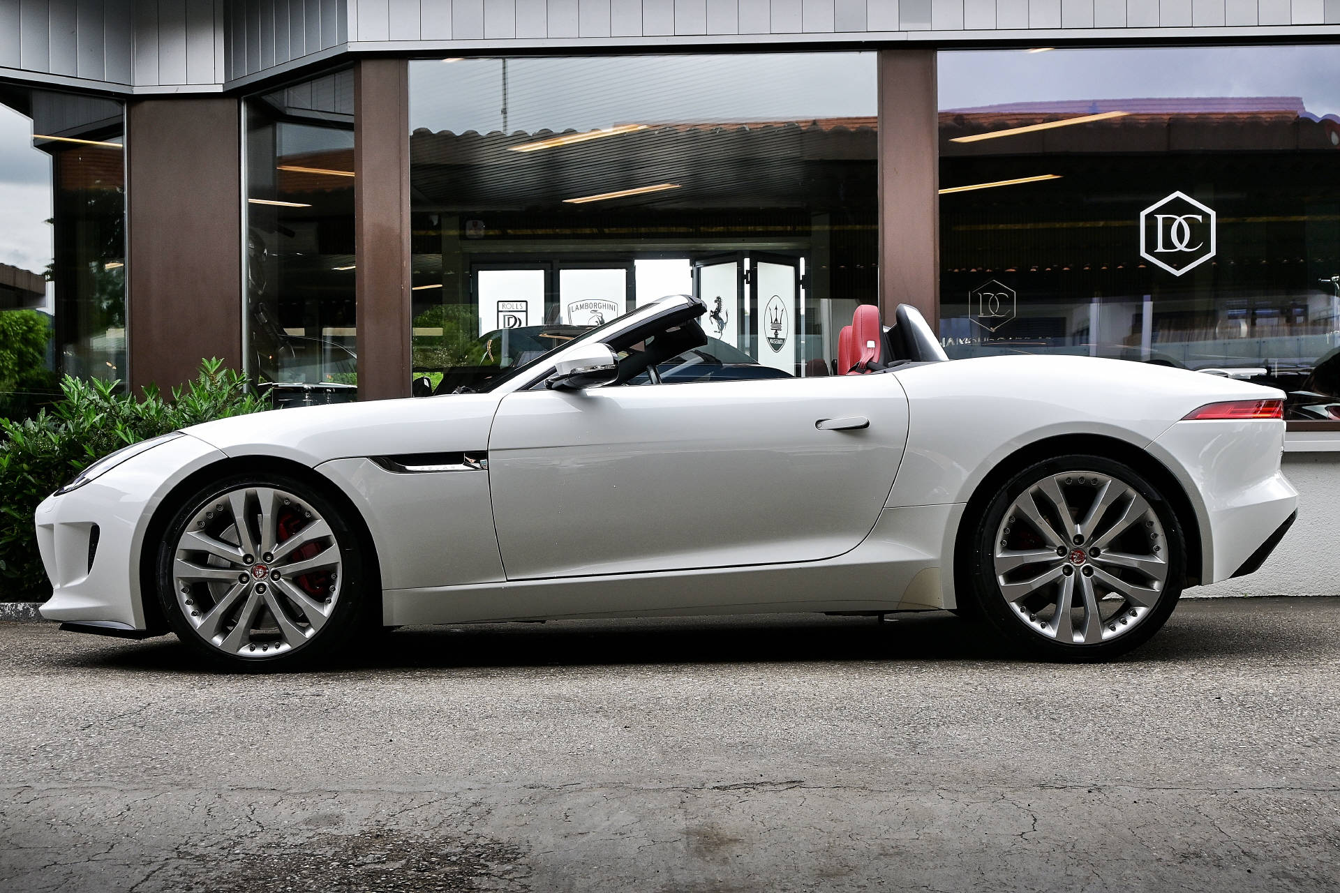 JAGUAR F-Type Convertible S 3.0 V6-image-4