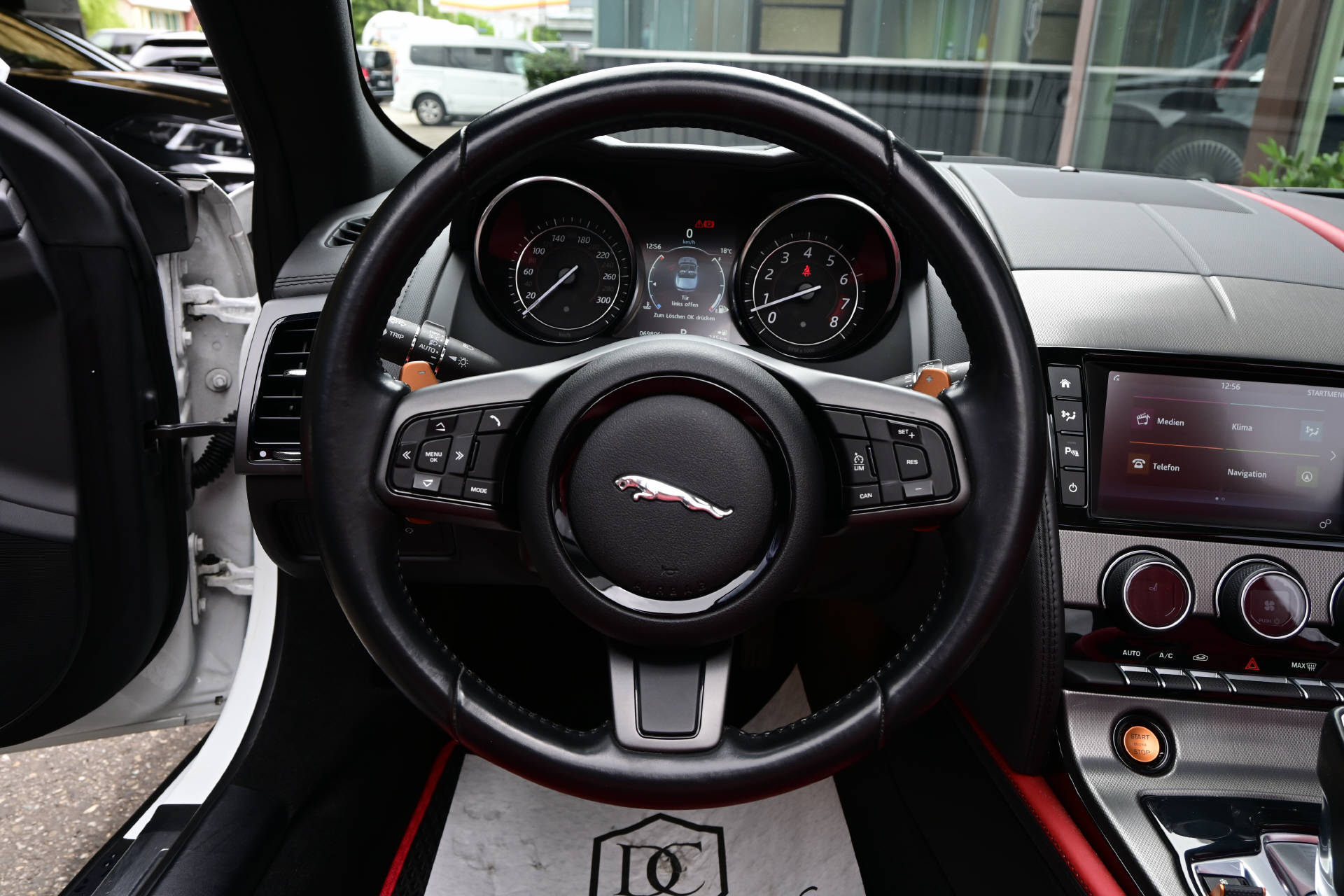 JAGUAR F-Type Convertible S 3.0 V6-image-16