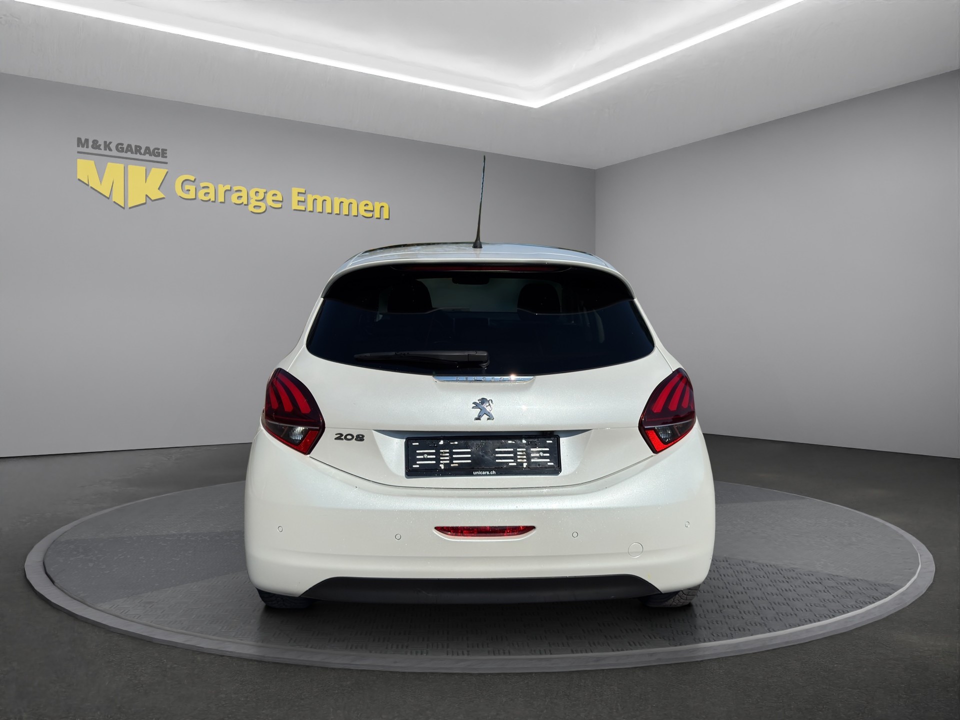 PEUGEOT 208 1.6 THP Allure STT-image-3