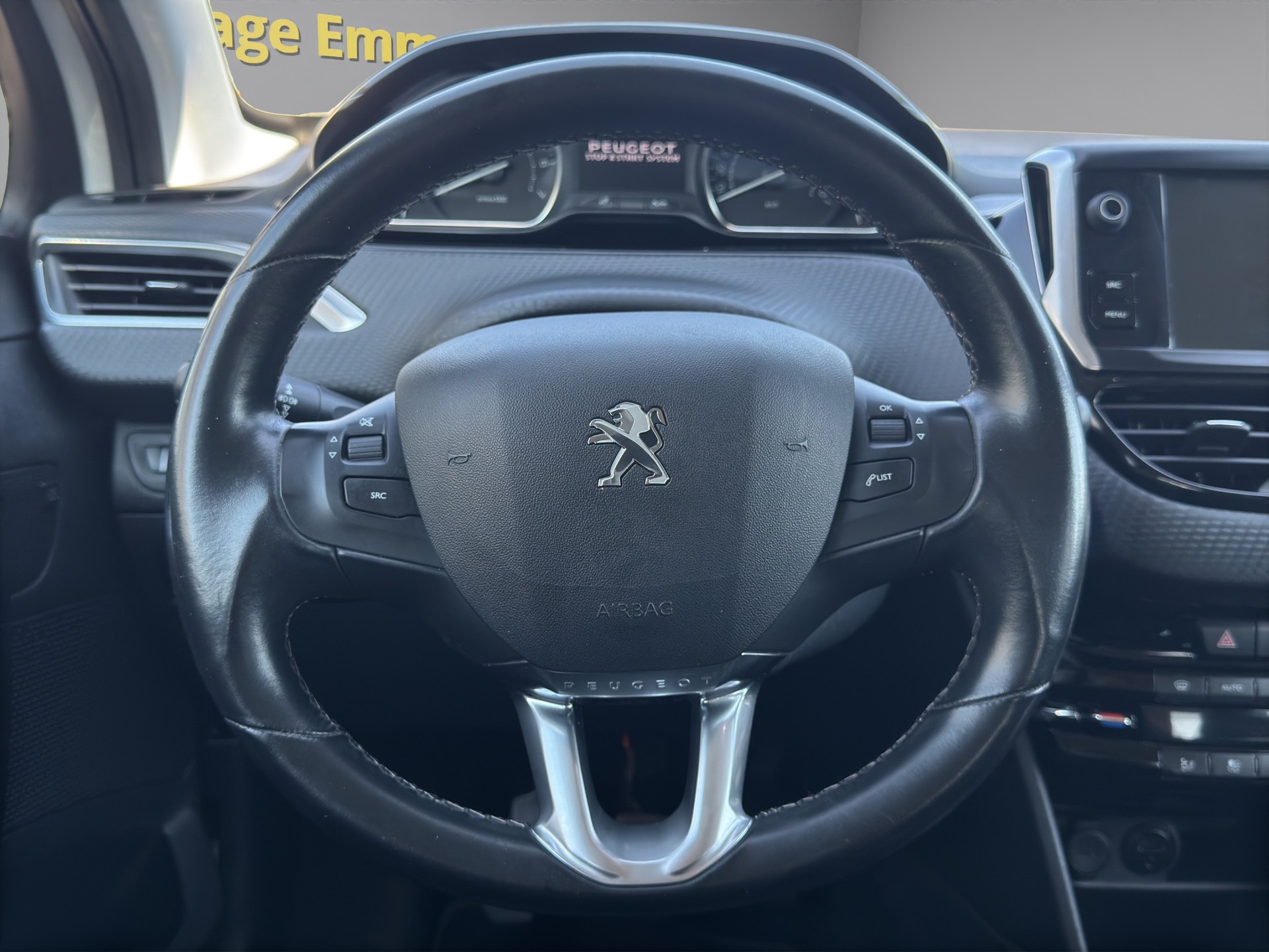 PEUGEOT 208 1.6 THP Allure STT-image-11