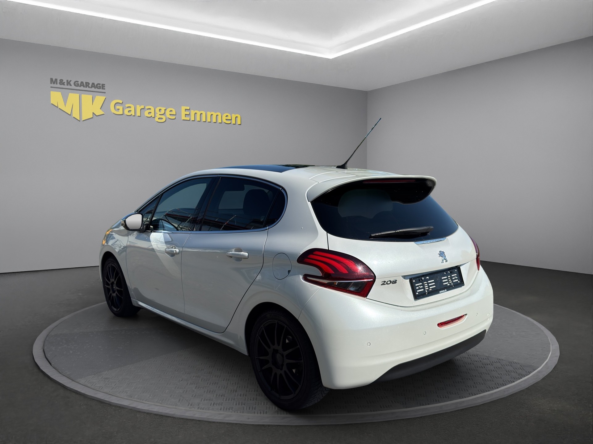 PEUGEOT 208 1.6 THP Allure STT-image-2